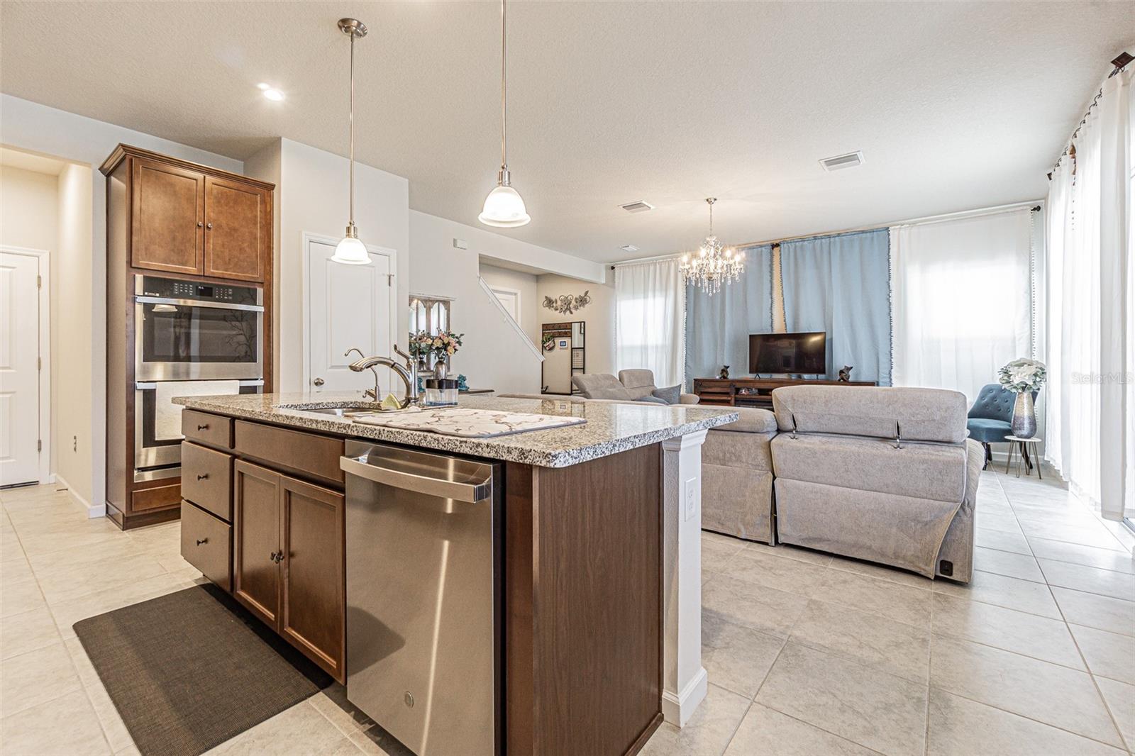 Image 9 of 38 For 11904 Thorncrest Drive