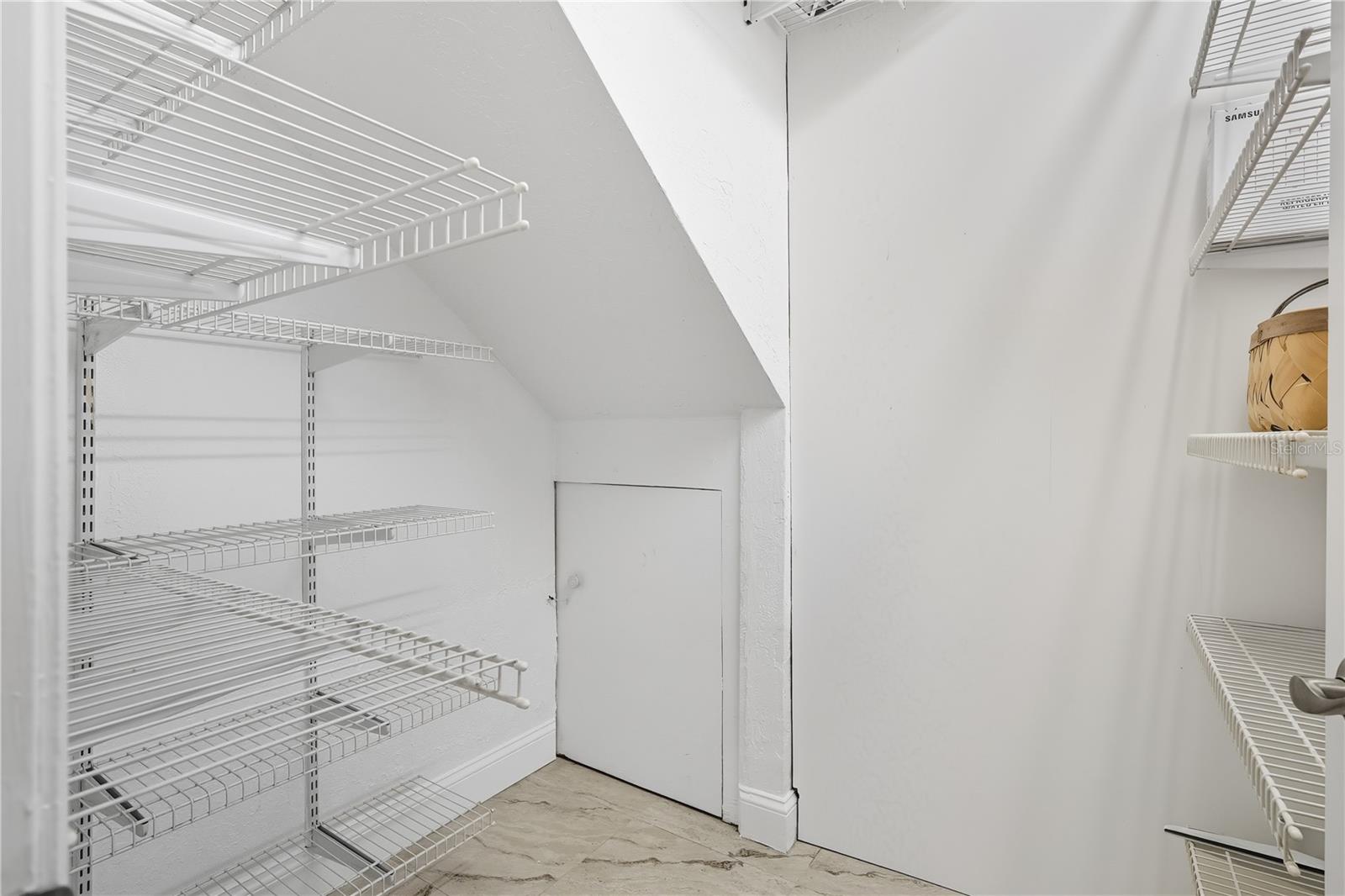 Image 13 of 50 For 8717 Bay Pointe Drive