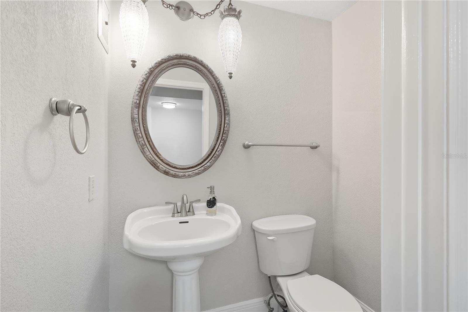 Image 14 of 50 For 8717 Bay Pointe Drive