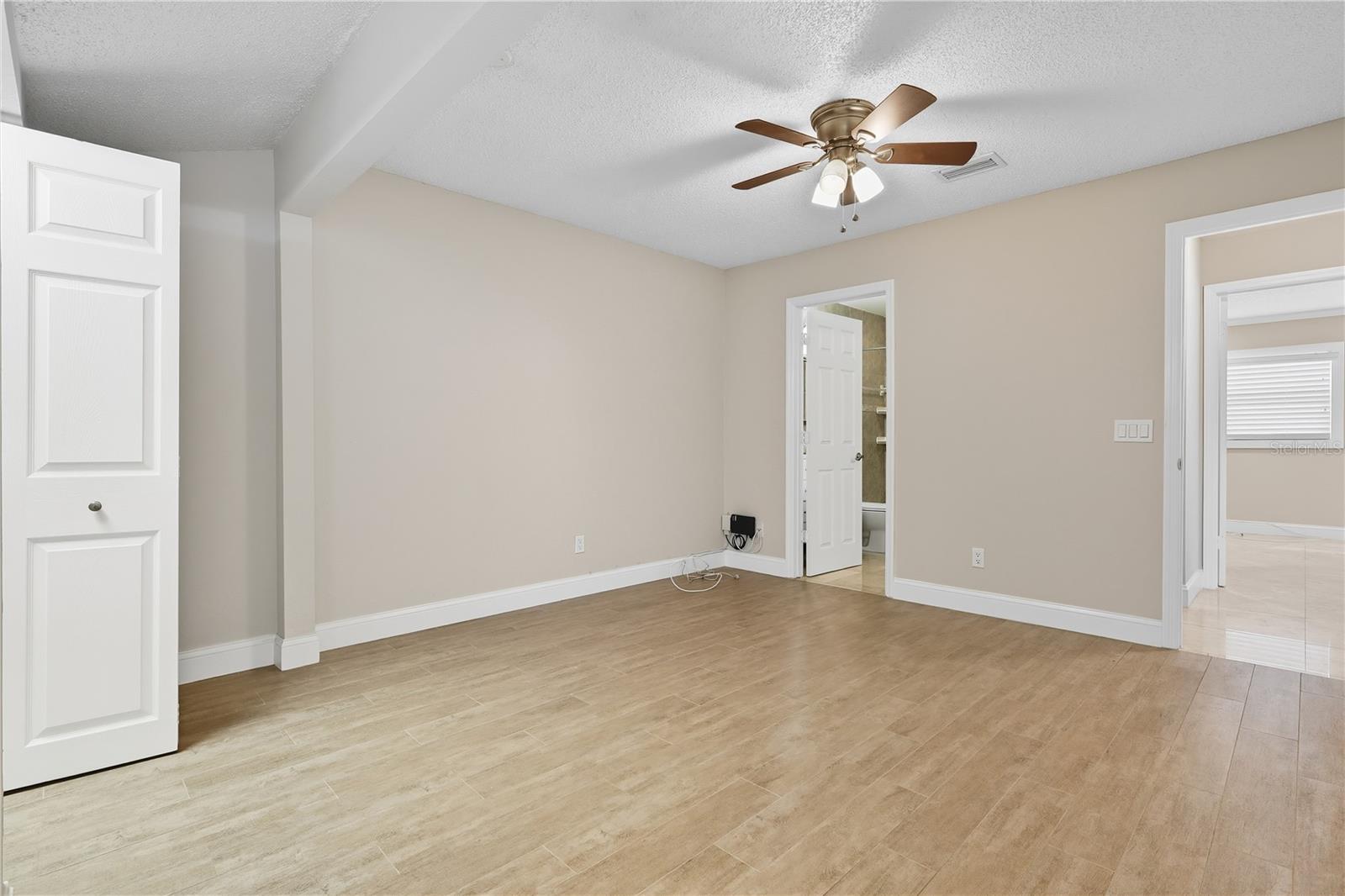 Image 23 of 50 For 8717 Bay Pointe Drive