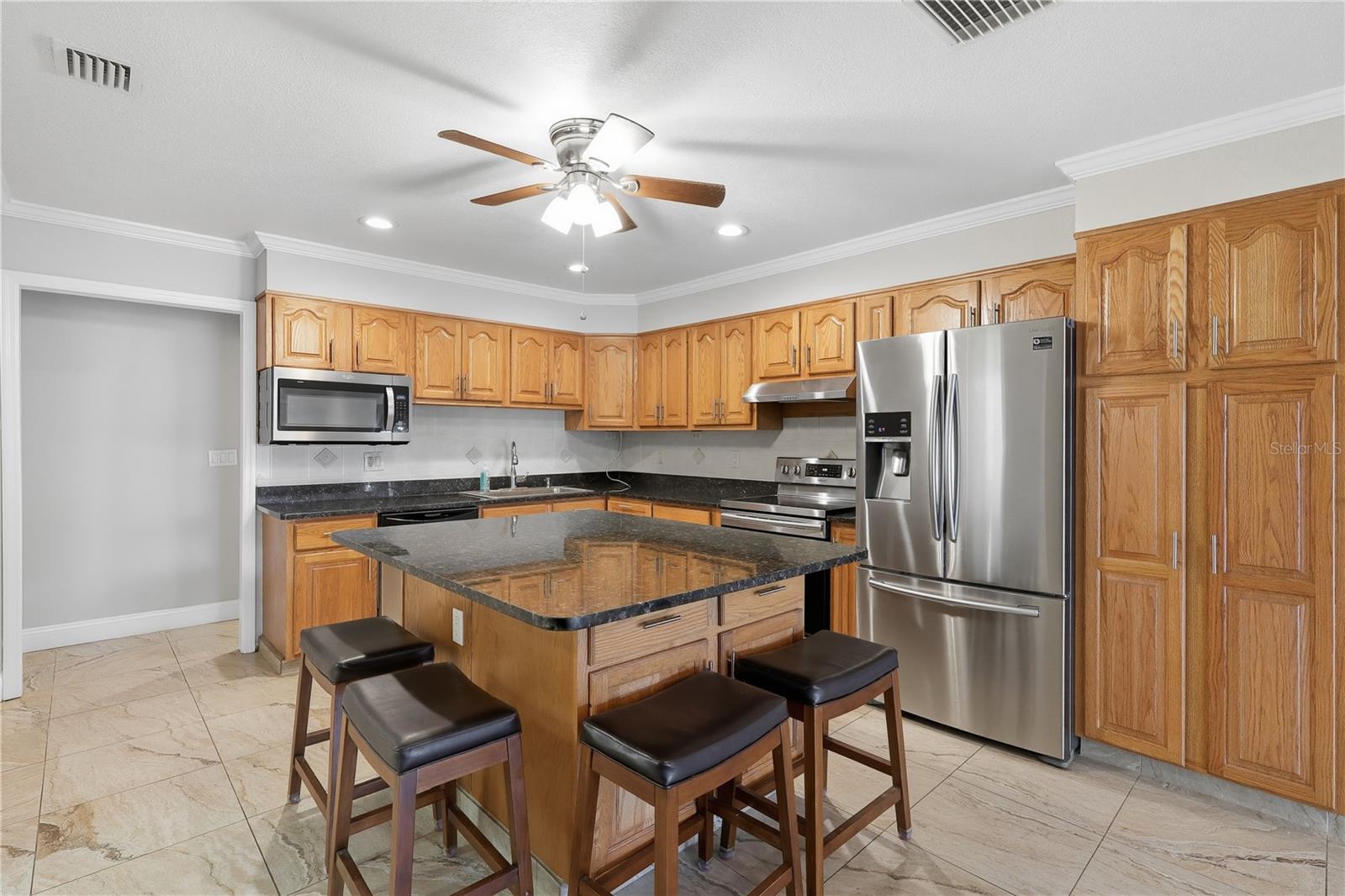 Image 7 of 50 For 8717 Bay Pointe Drive