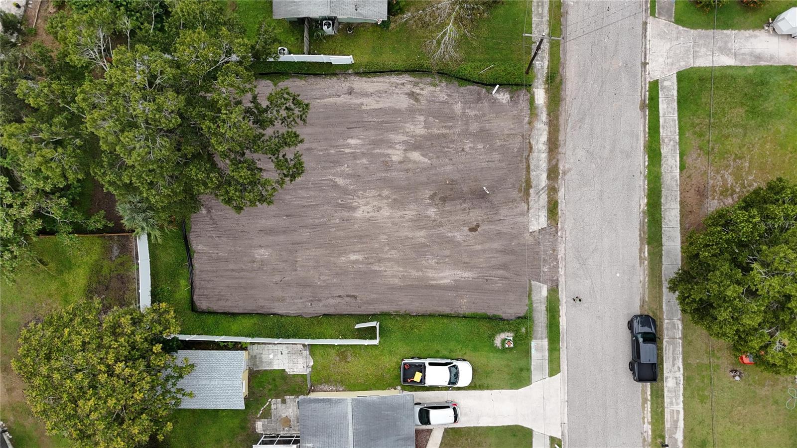 Listing photo id 11 for 436 Country Club Drive