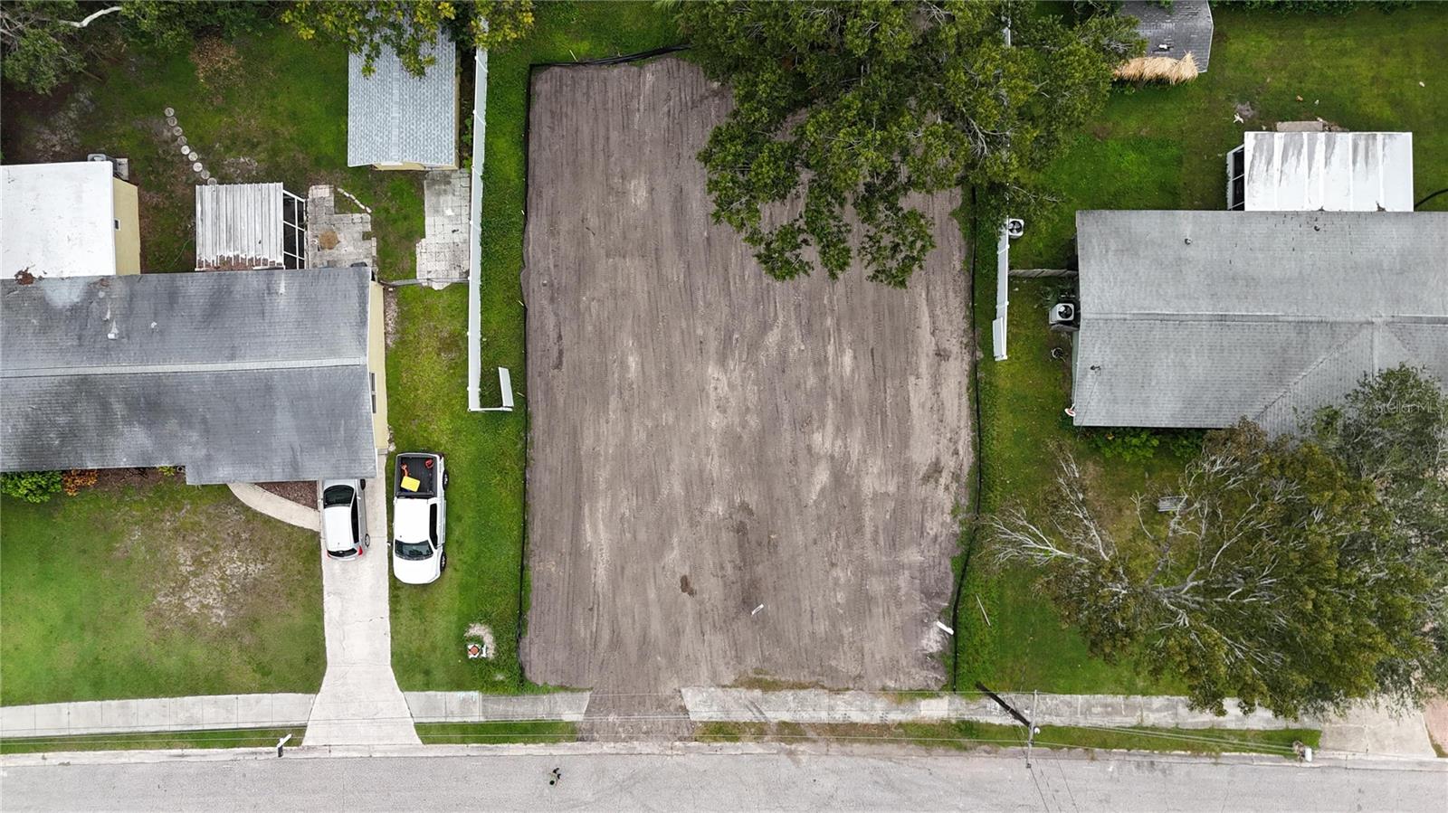 Listing photo id 13 for 436 Country Club Drive