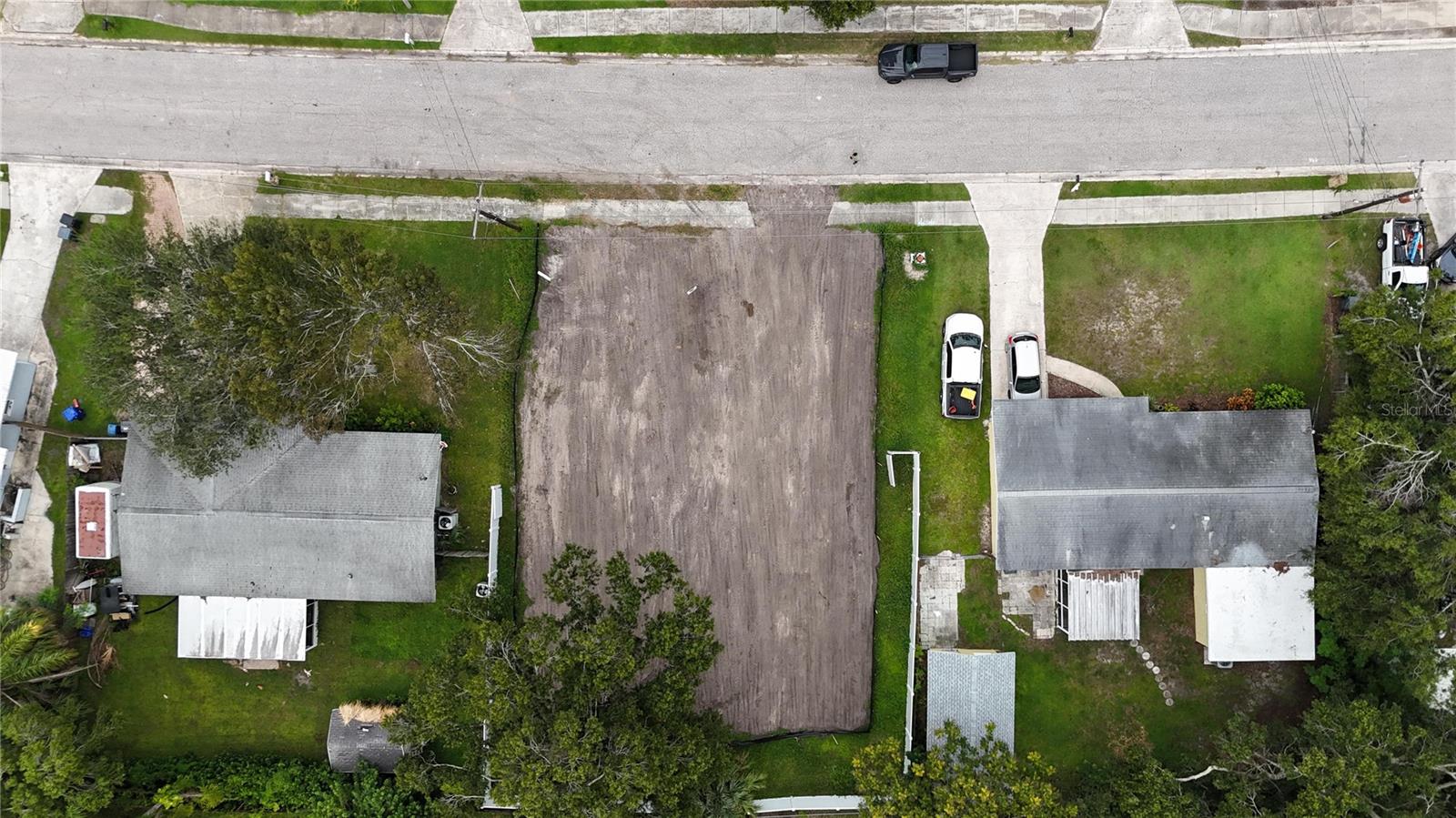 Listing photo id 14 for 436 Country Club Drive