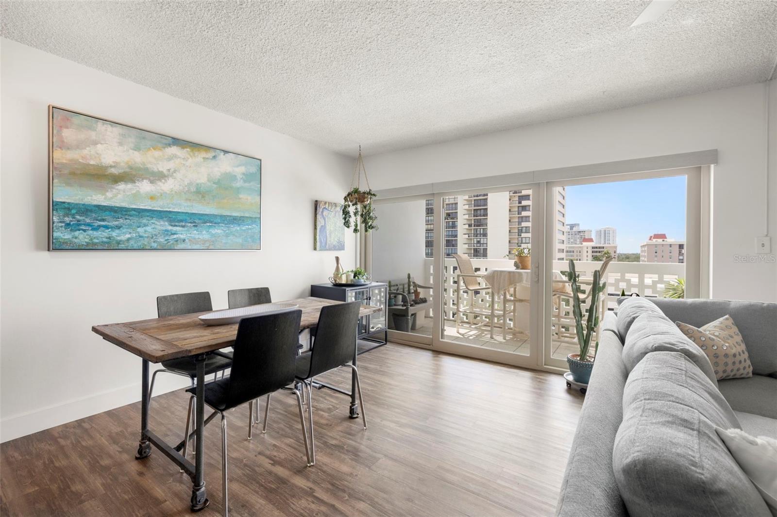 Image 11 of 46 For 2401 Bayshore Boulevard 803