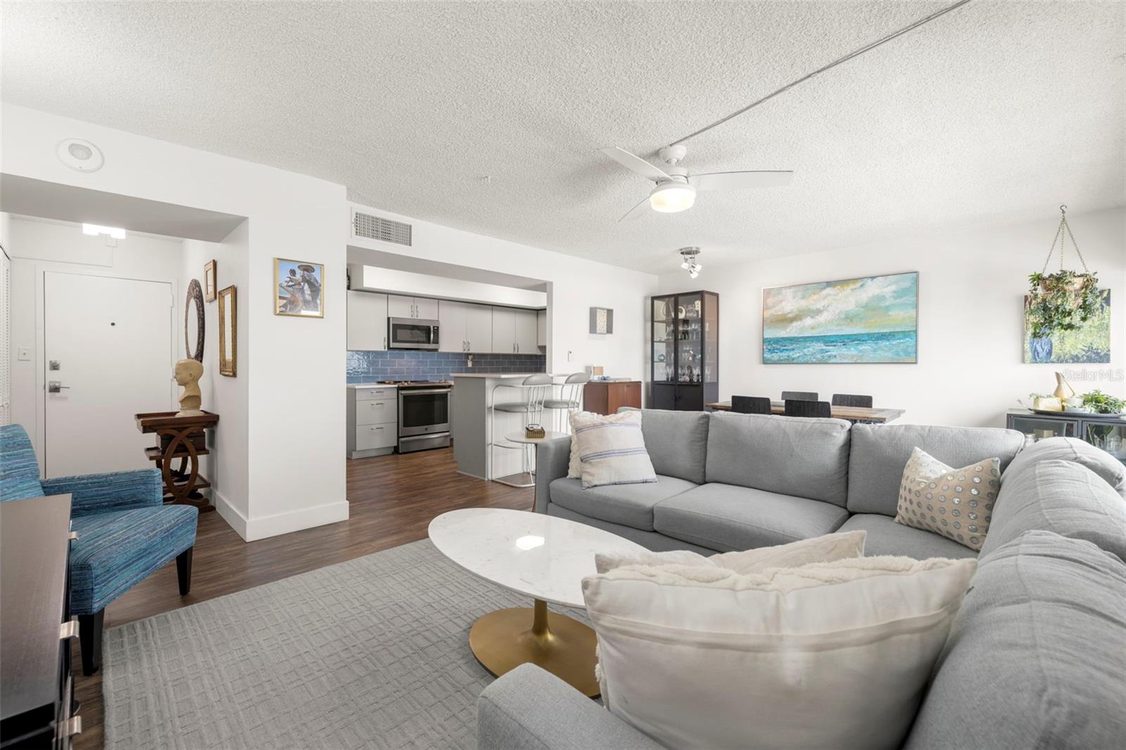 Image 15 of 46 For 2401 Bayshore Boulevard 803