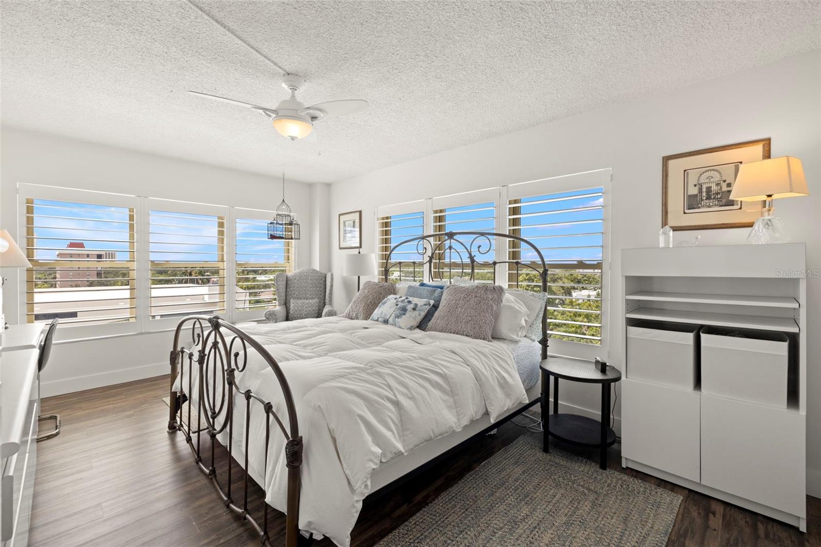 Image 19 of 46 For 2401 Bayshore Boulevard 803