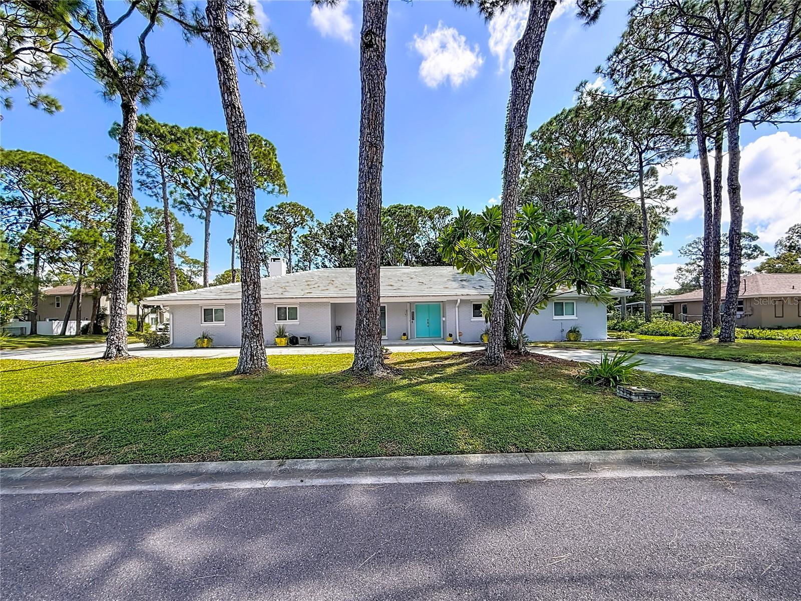 Image 3 of 90 For 8693 15th Street N