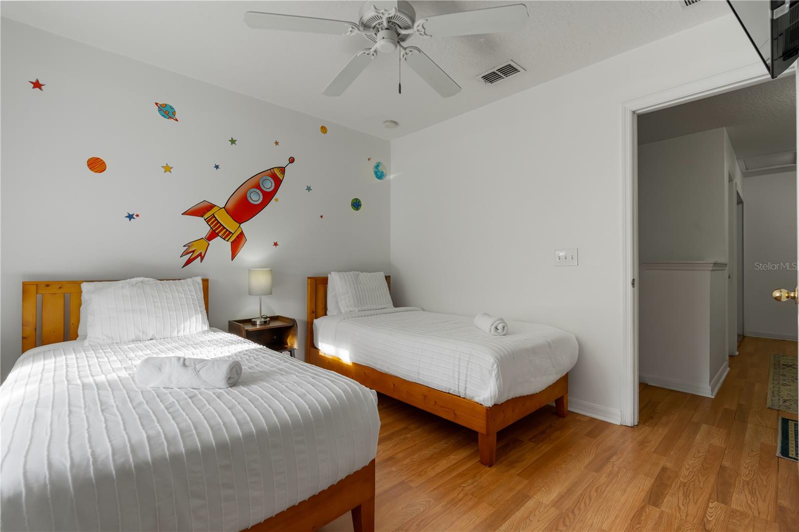 Image 18 of 37 For 2685 Andros Lane