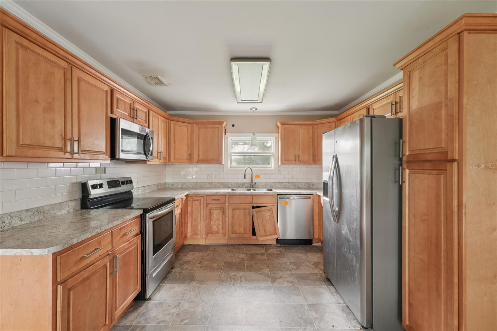 Image 10 of 30 For 896 9th Street