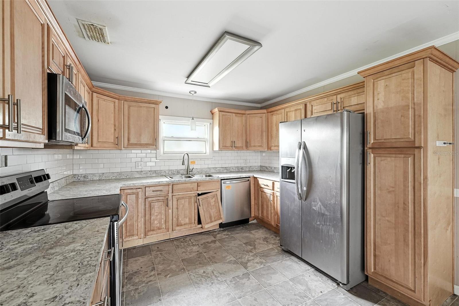 Image 13 of 30 For 896 9th Street