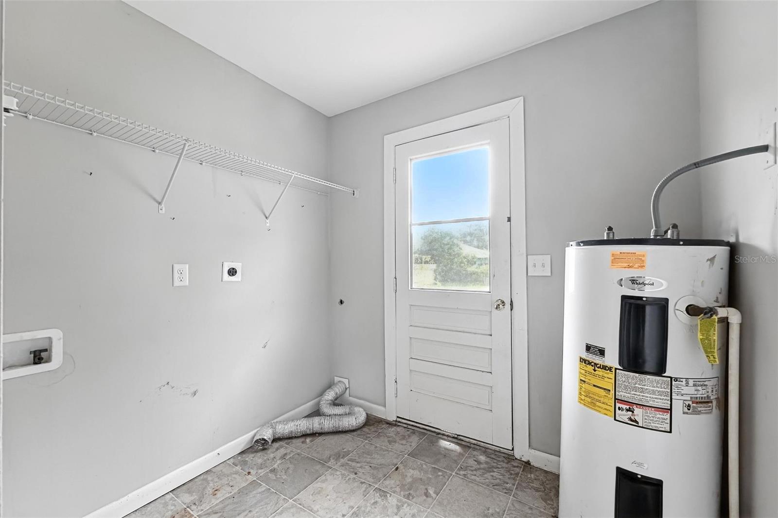 Image 24 of 30 For 896 9th Street