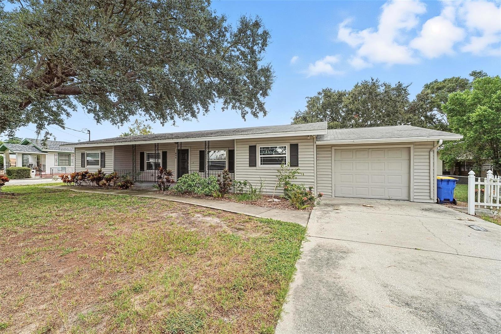 Image 3 of 30 For 896 9th Street