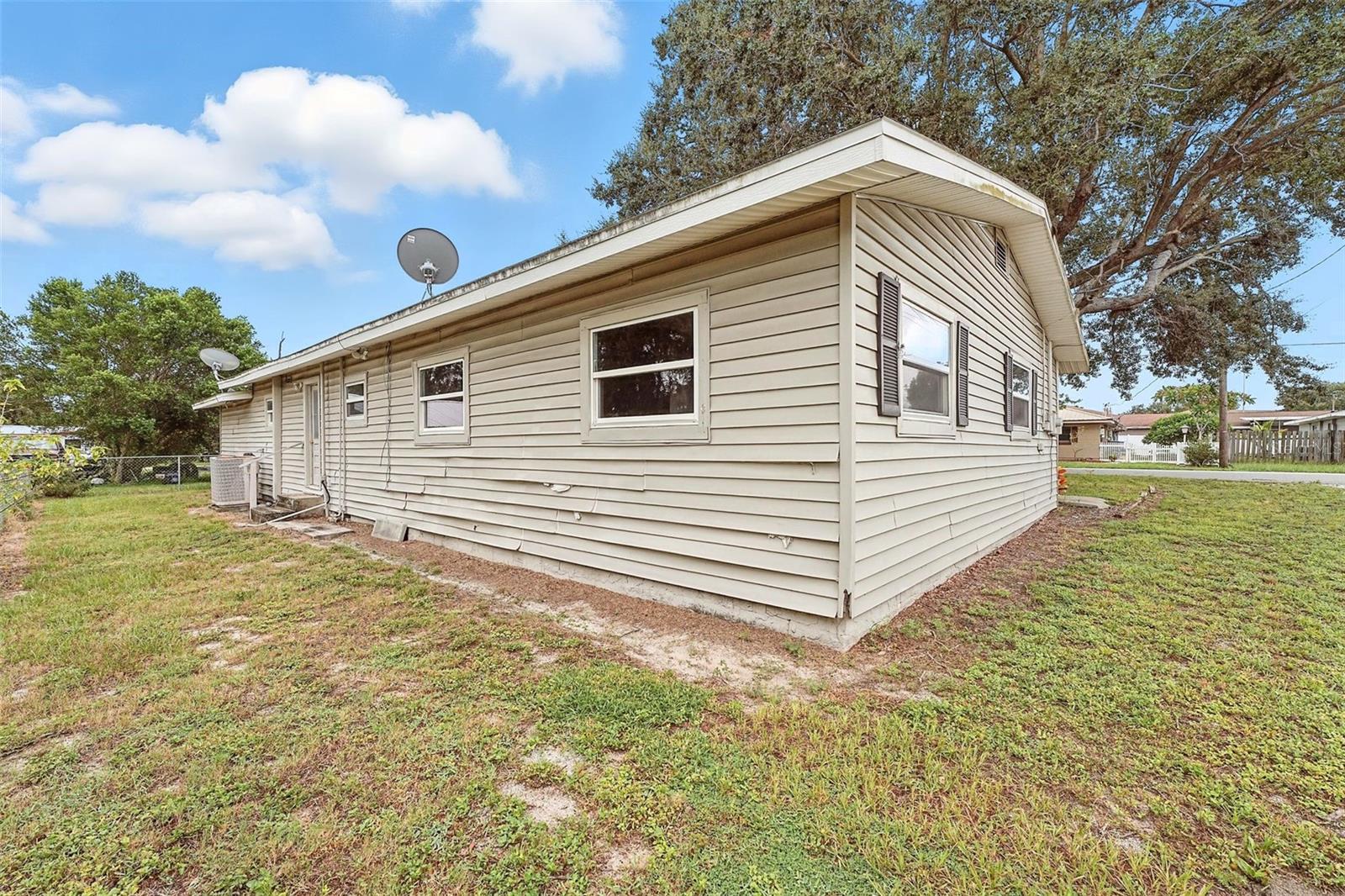 Image 7 of 30 For 896 9th Street
