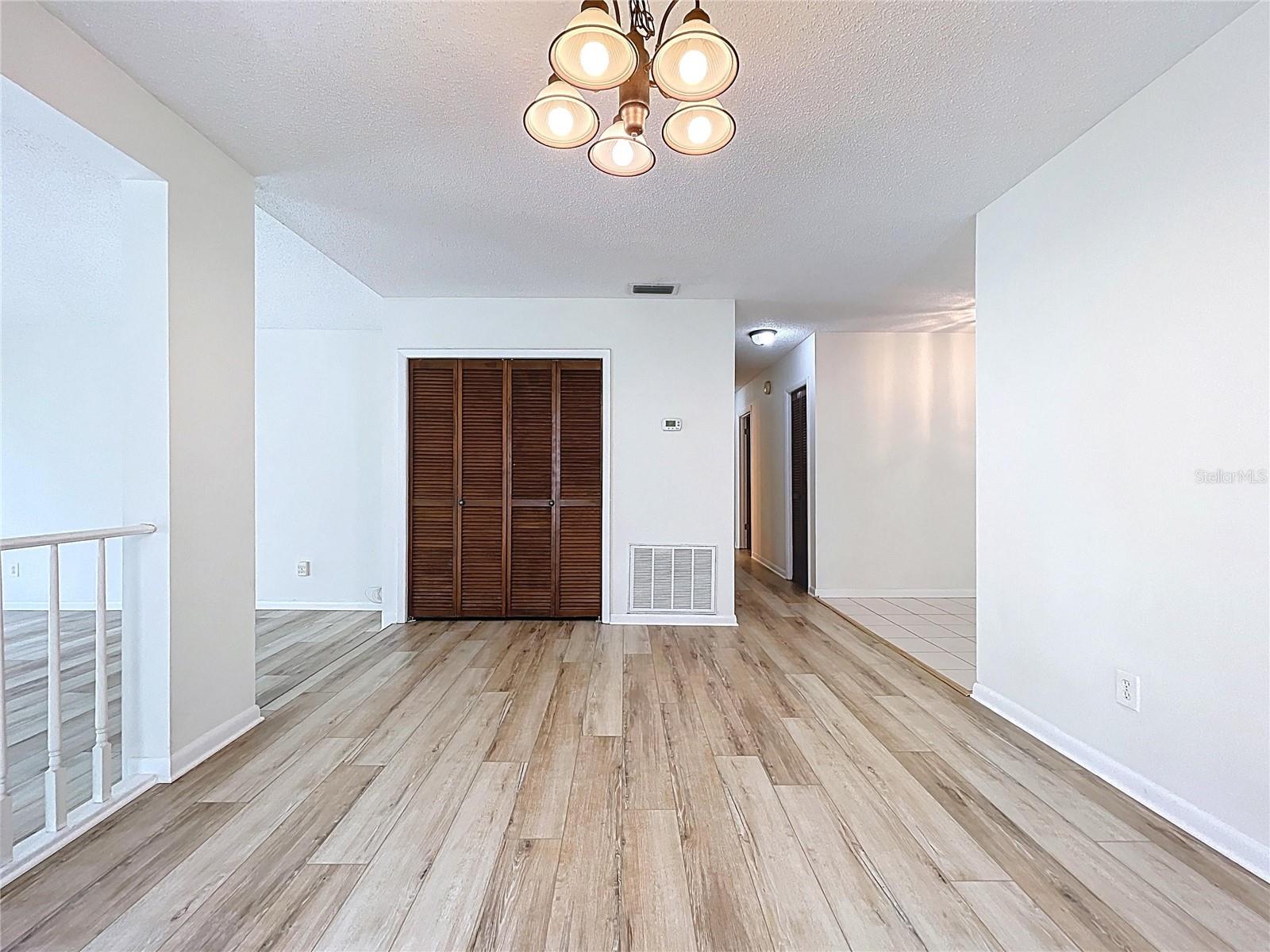 Image 27 of 87 For 16127 Gardendale Drive