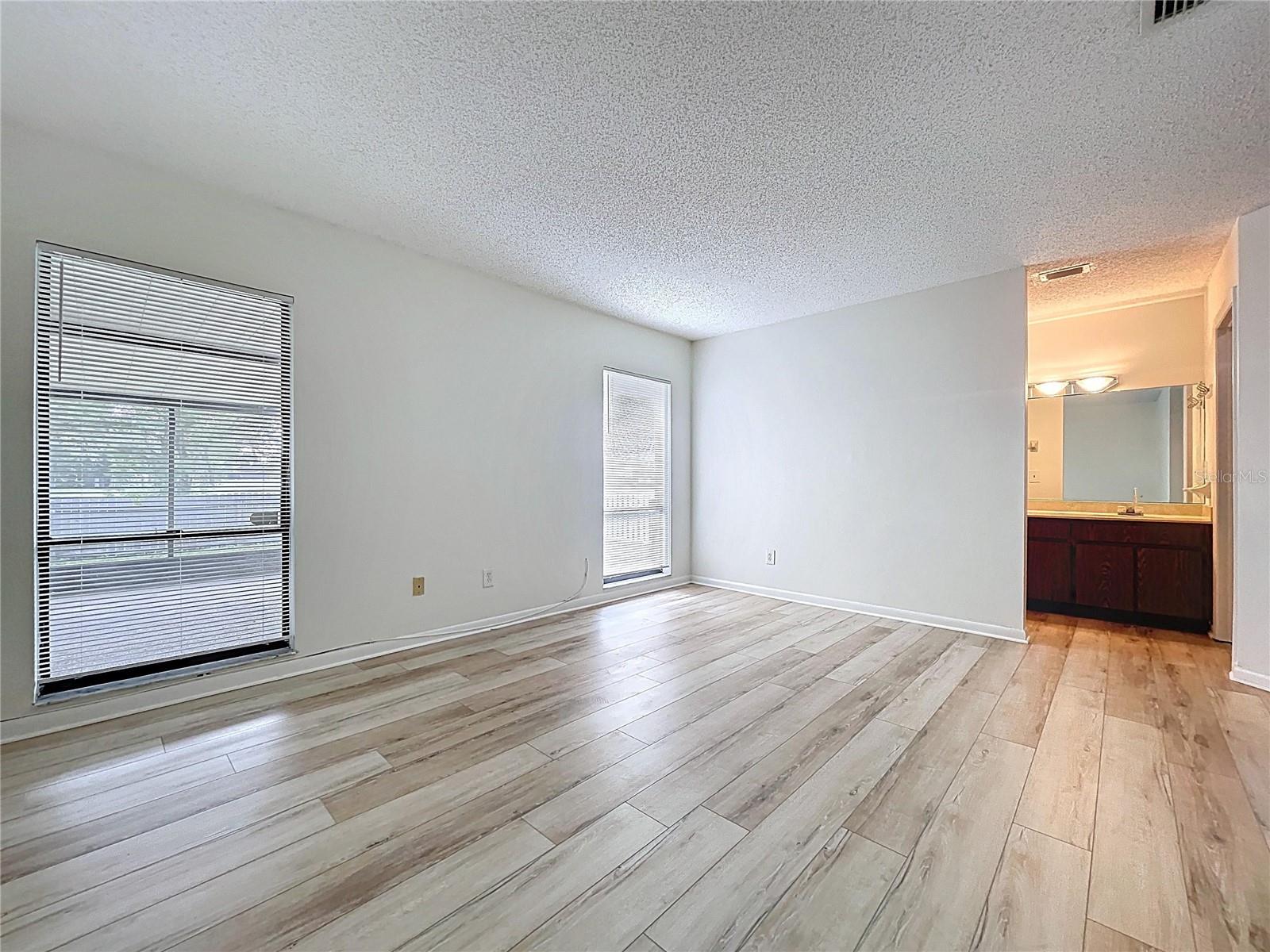 Image 49 of 87 For 16127 Gardendale Drive