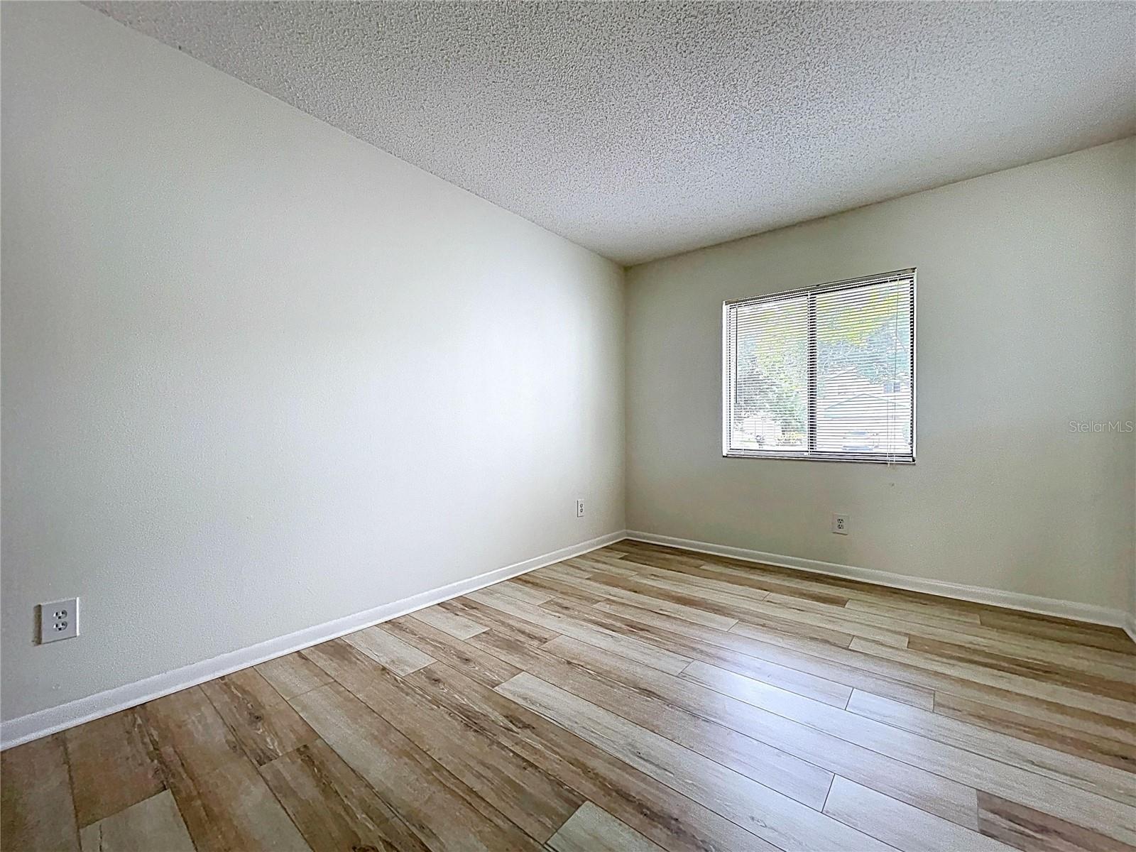 Image 61 of 87 For 16127 Gardendale Drive