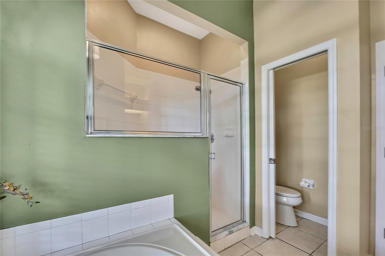 Image 17 of 54 For 18401 Debonair Place
