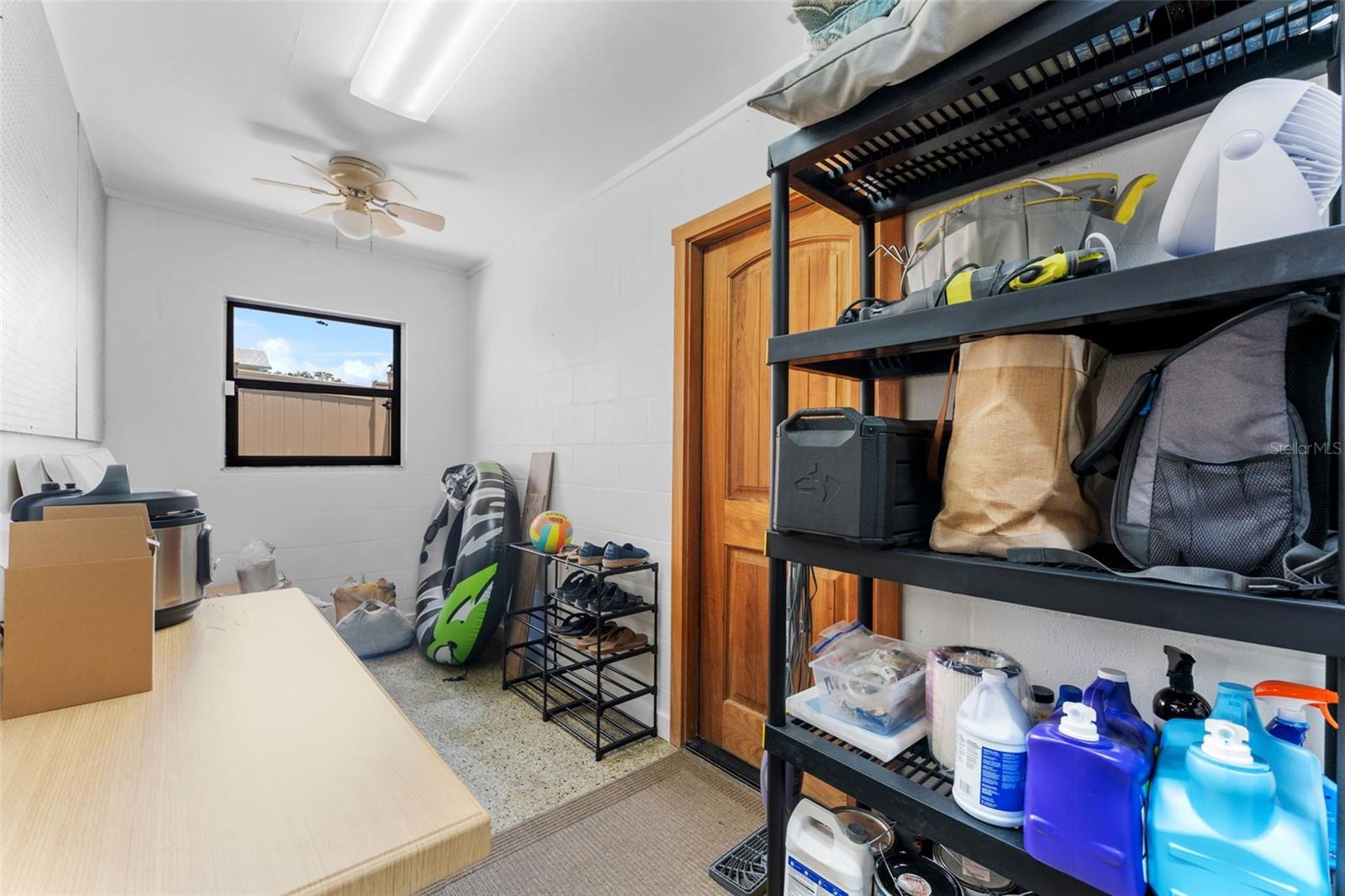 Listing photo id 23 for 8720 Hickorywood Lane