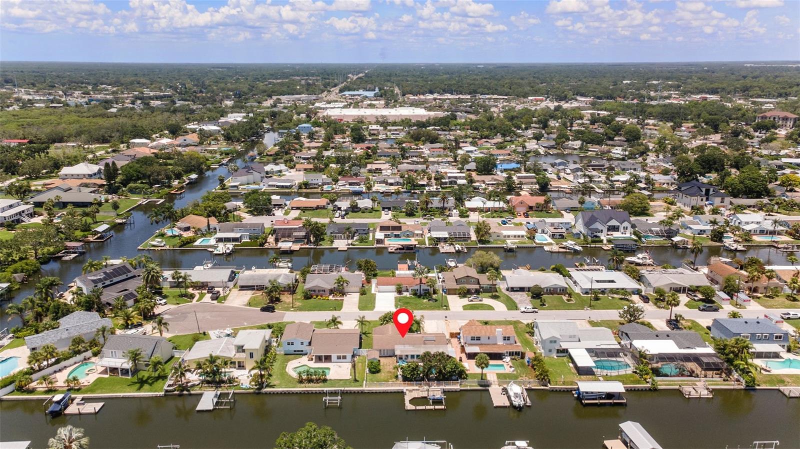 Listing photo id 38 for 8720 Hickorywood Lane