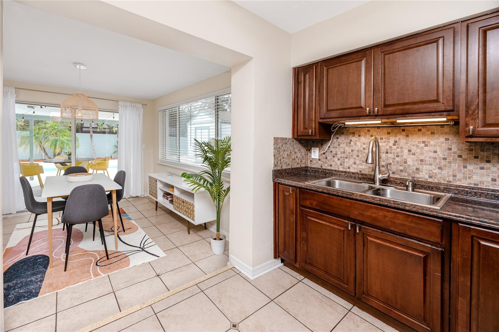 Image 10 of 37 For 11254 116th Street