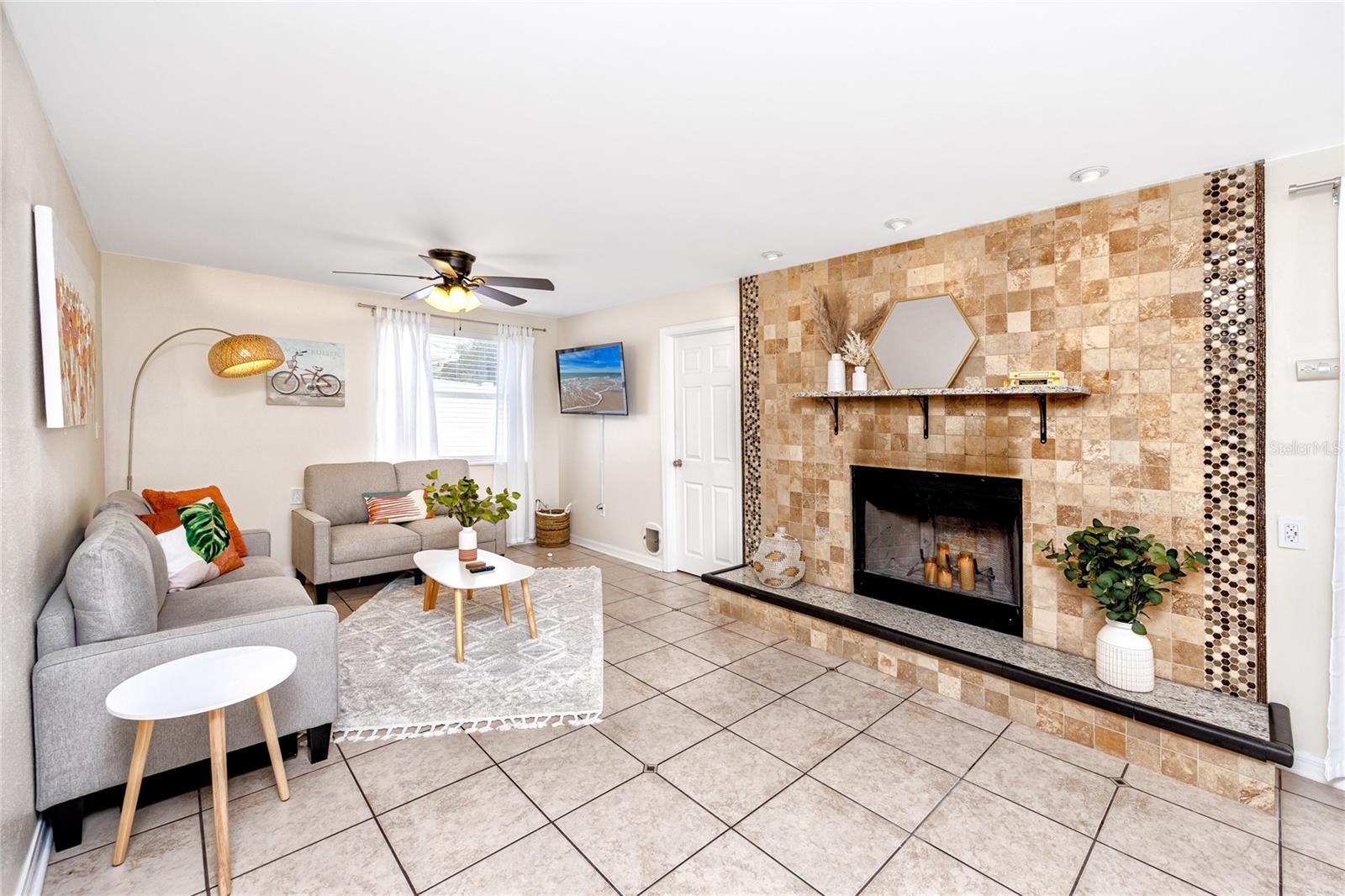Image 14 of 37 For 11254 116th Street