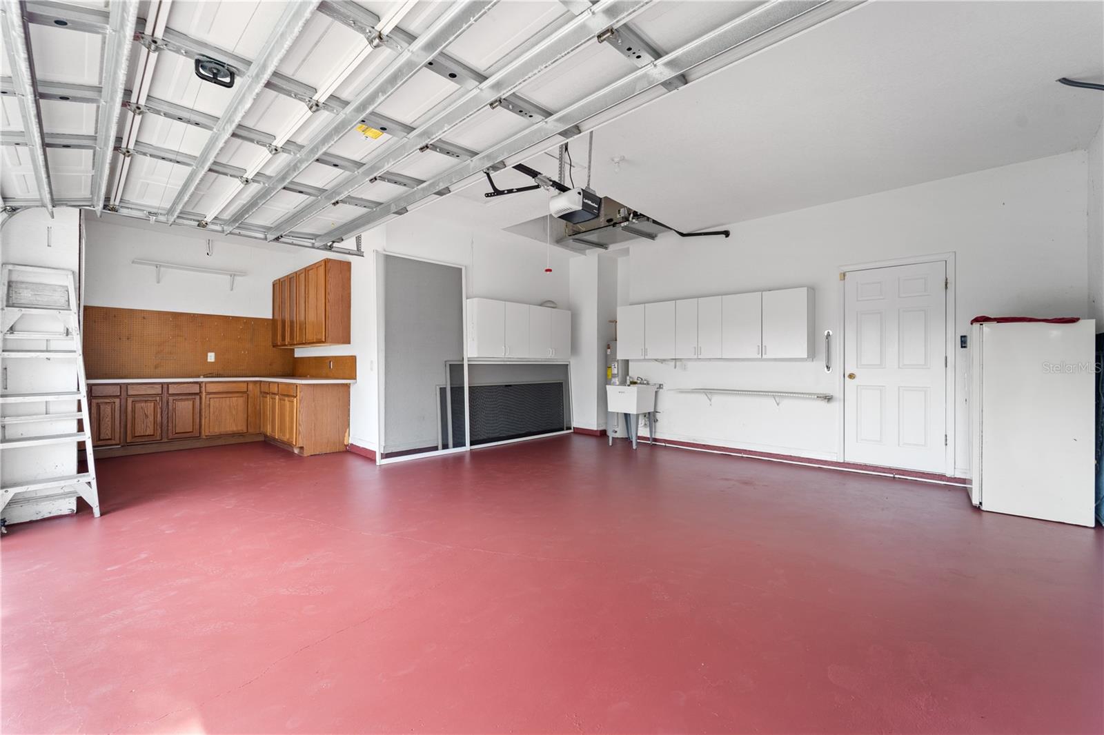 Image 36 of 44 For 20941 Tangor Road