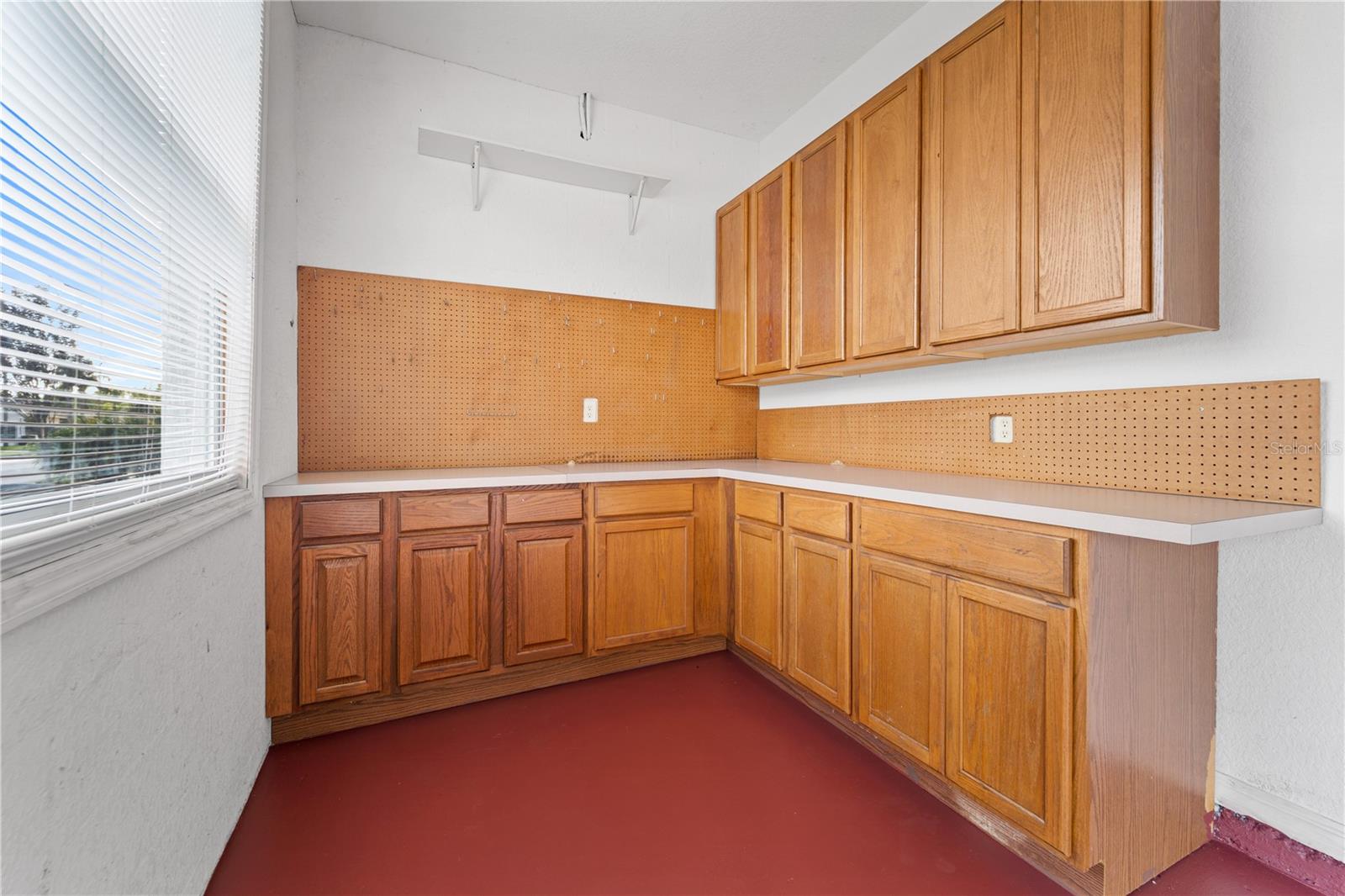 Image 37 of 44 For 20941 Tangor Road