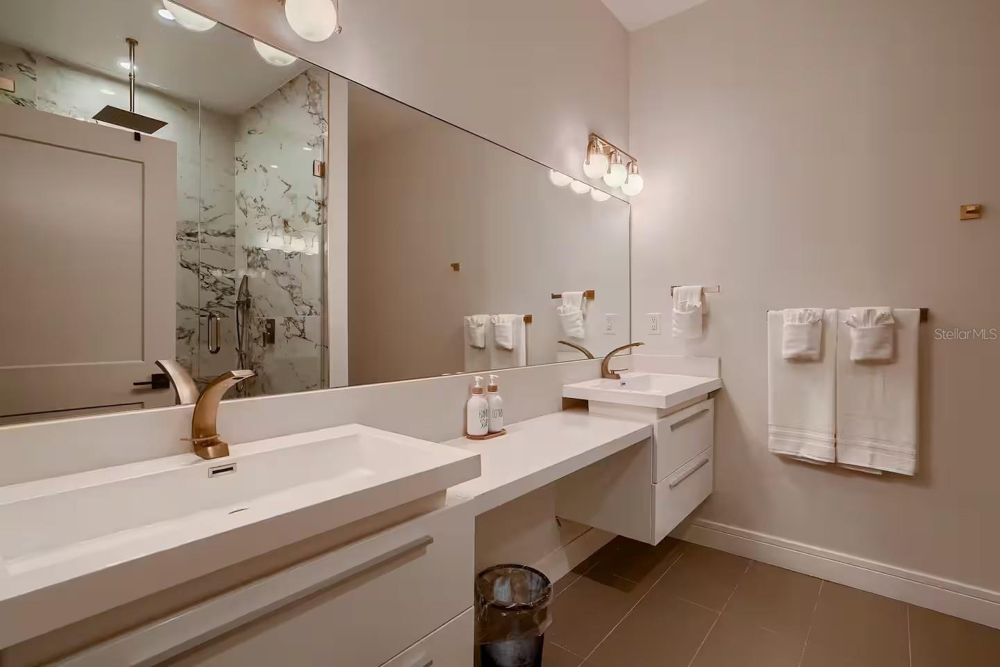 Image 14 of 50 For 13509 Park Boulevard