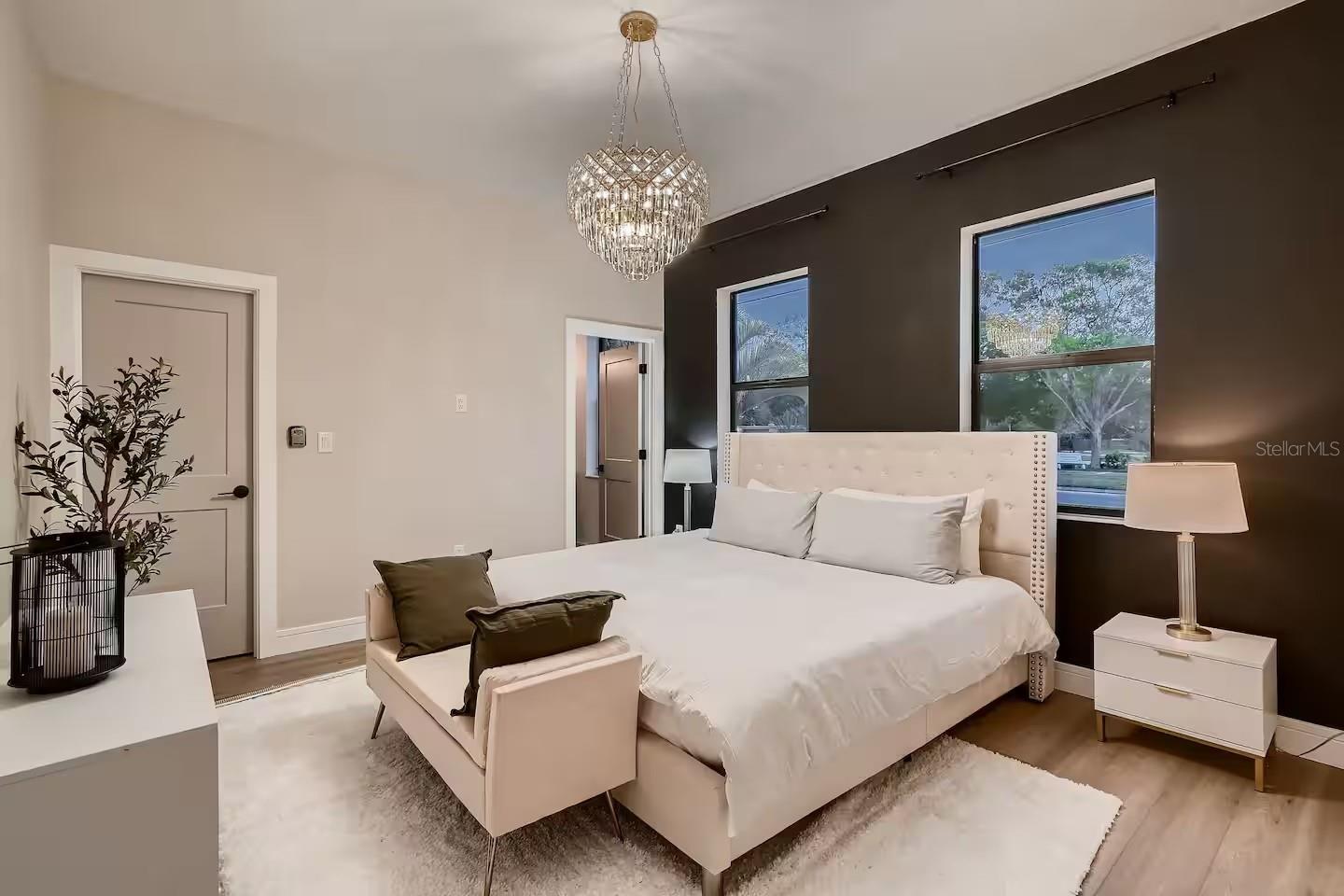 Image 16 of 50 For 13509 Park Boulevard