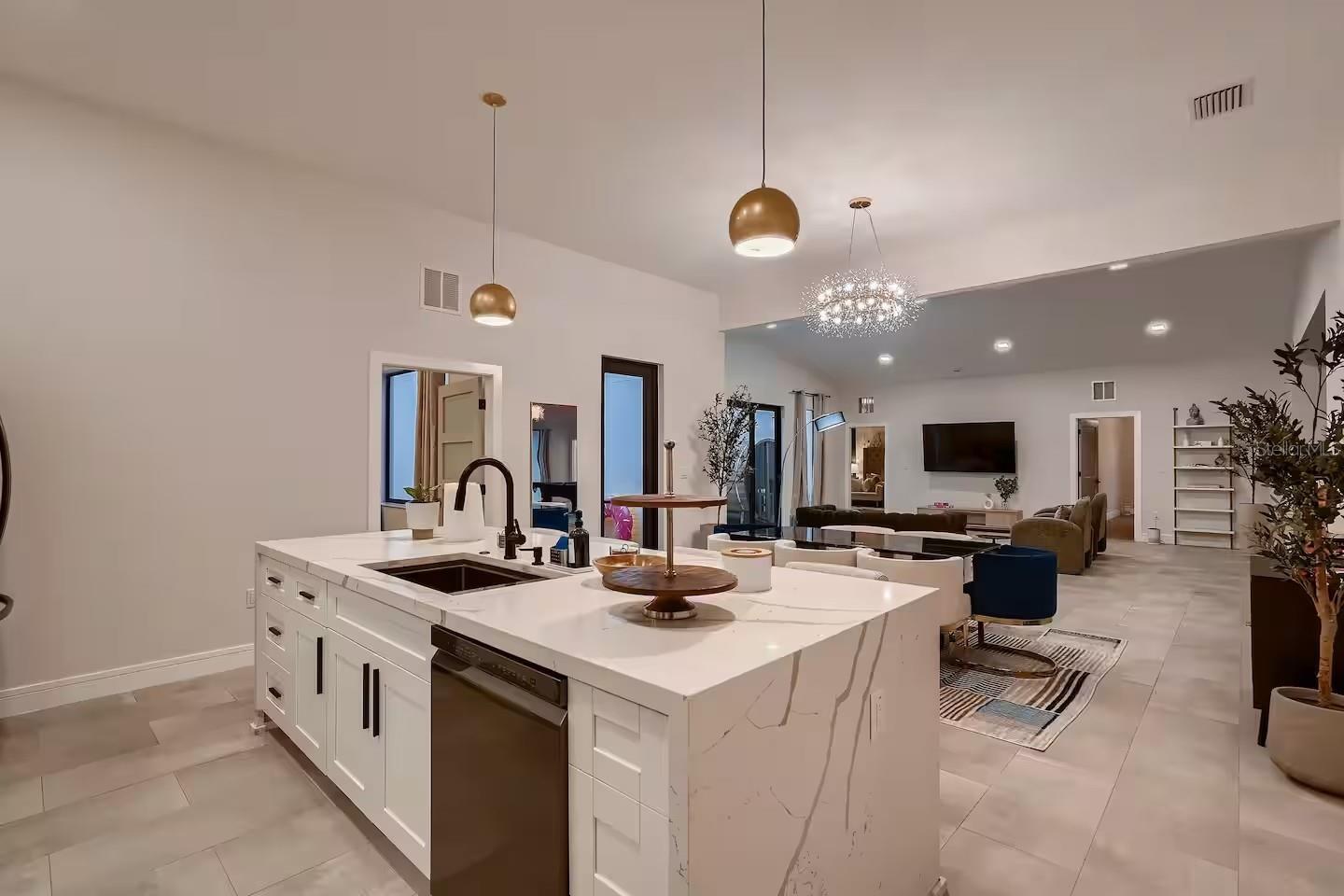 Image 6 of 50 For 13509 Park Boulevard
