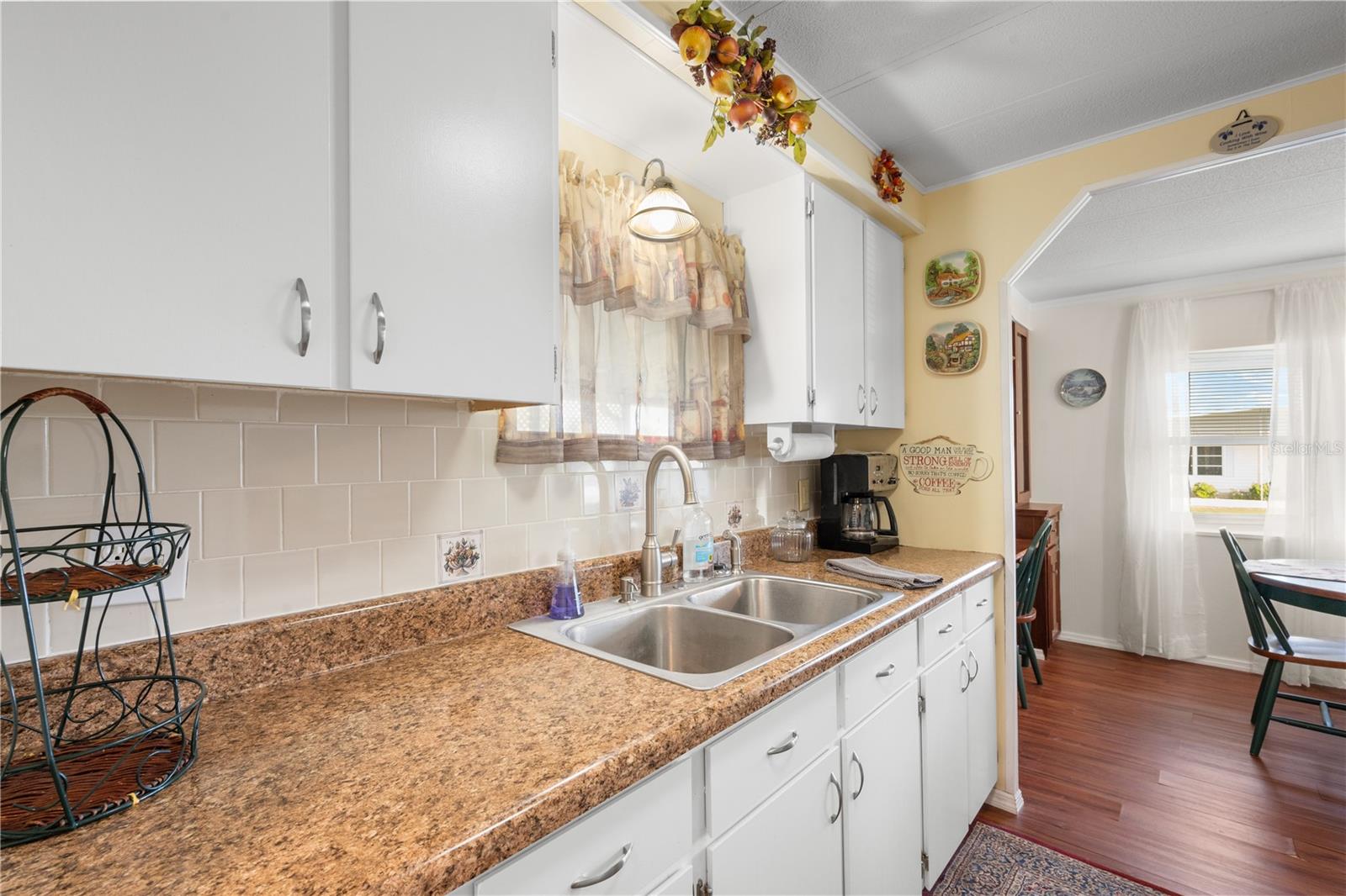 Image 11 of 59 For 36814 Grace Avenue