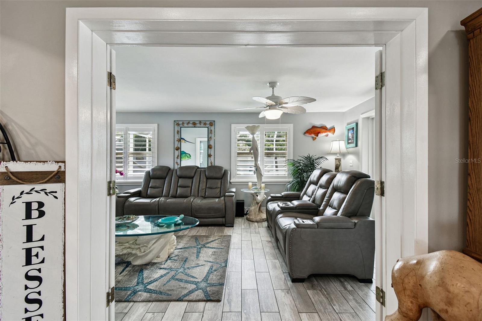 Image 15 of 51 For 1389 Seabreeze Street