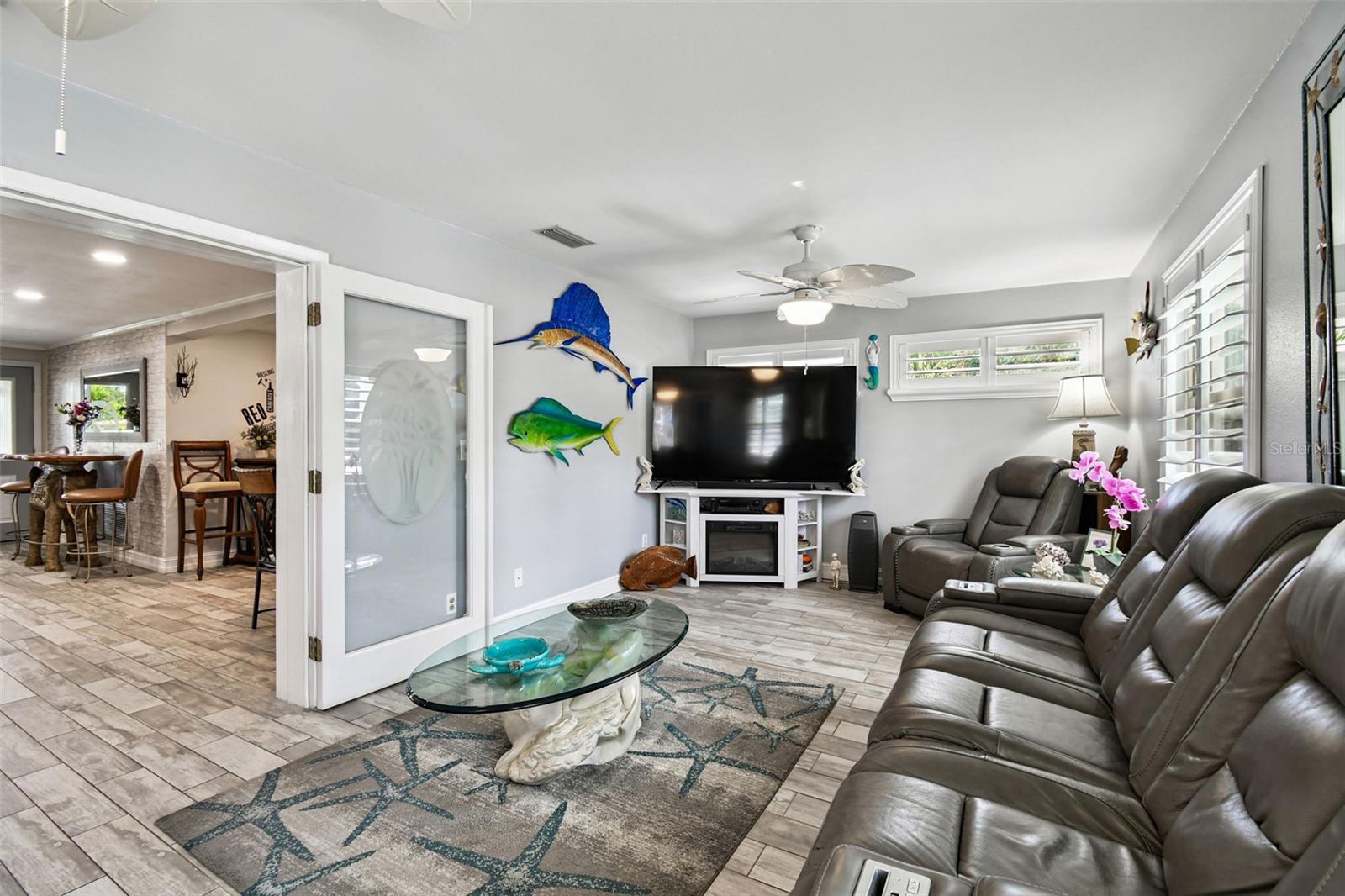 Image 18 of 51 For 1389 Seabreeze Street