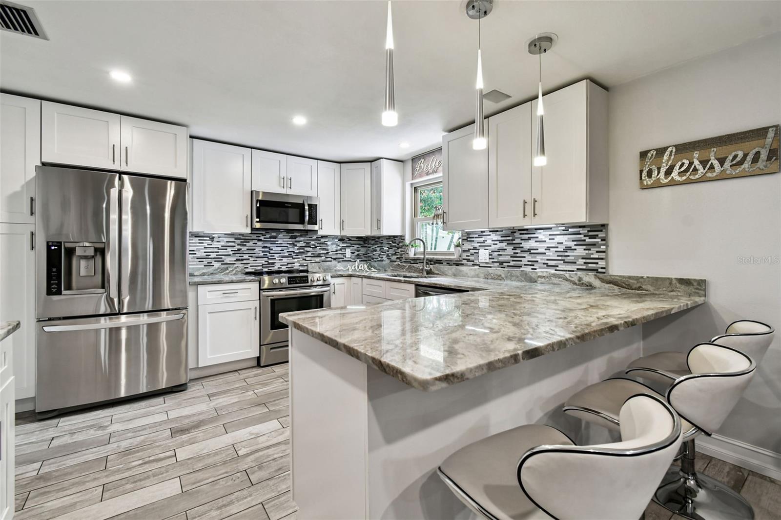 Image 9 of 51 For 1389 Seabreeze Street