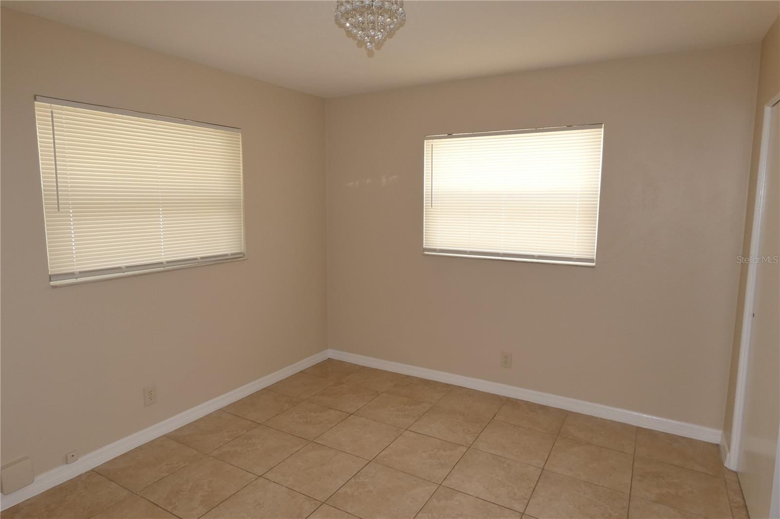 Image 10 of 16 For 2840 52nd Lane N