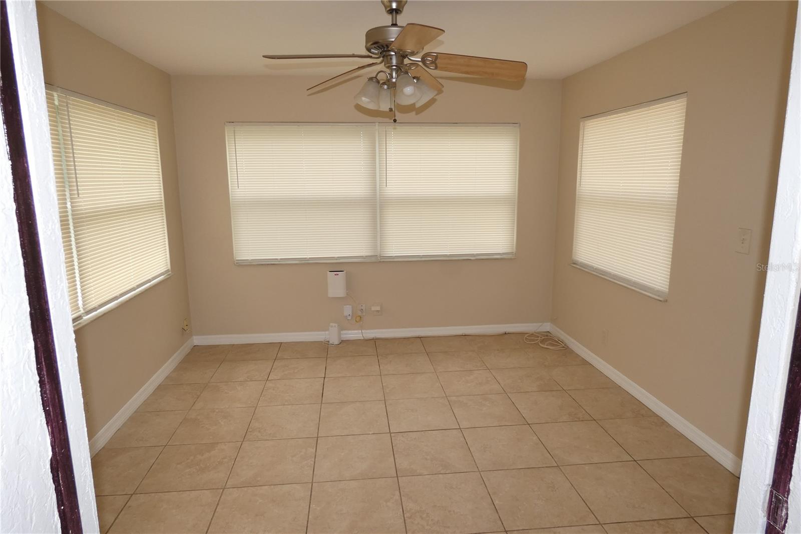 Image 8 of 16 For 2840 52nd Lane N