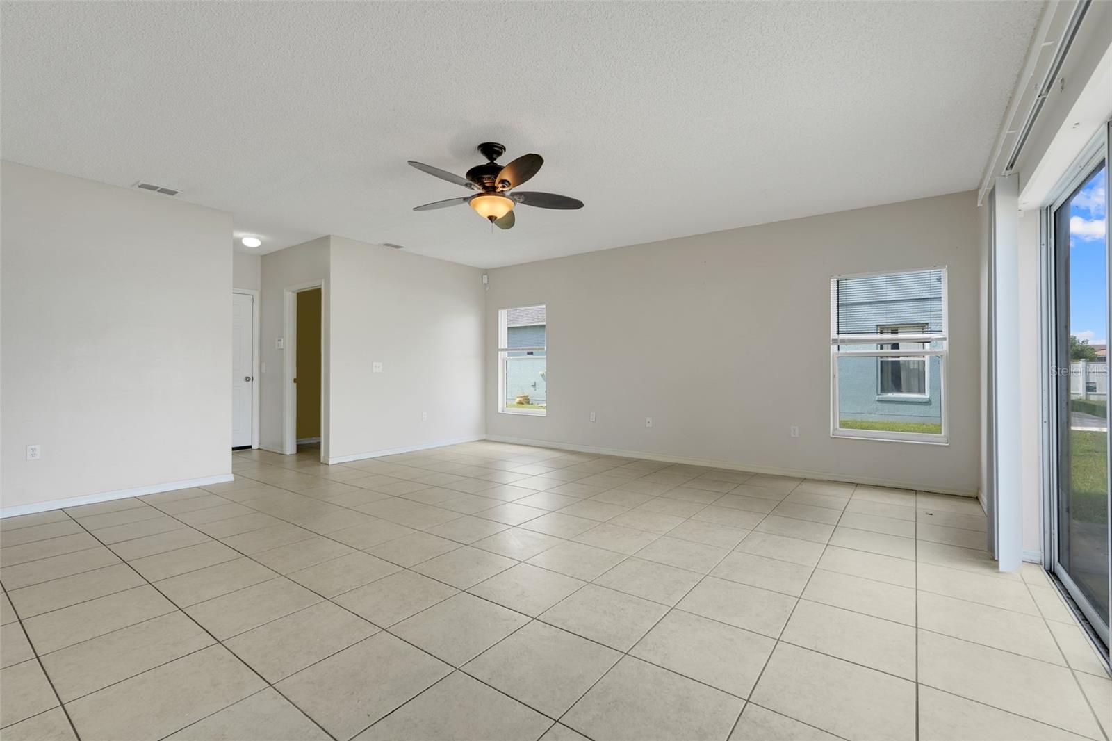 Image 10 of 45 For 312 Aldershot Court