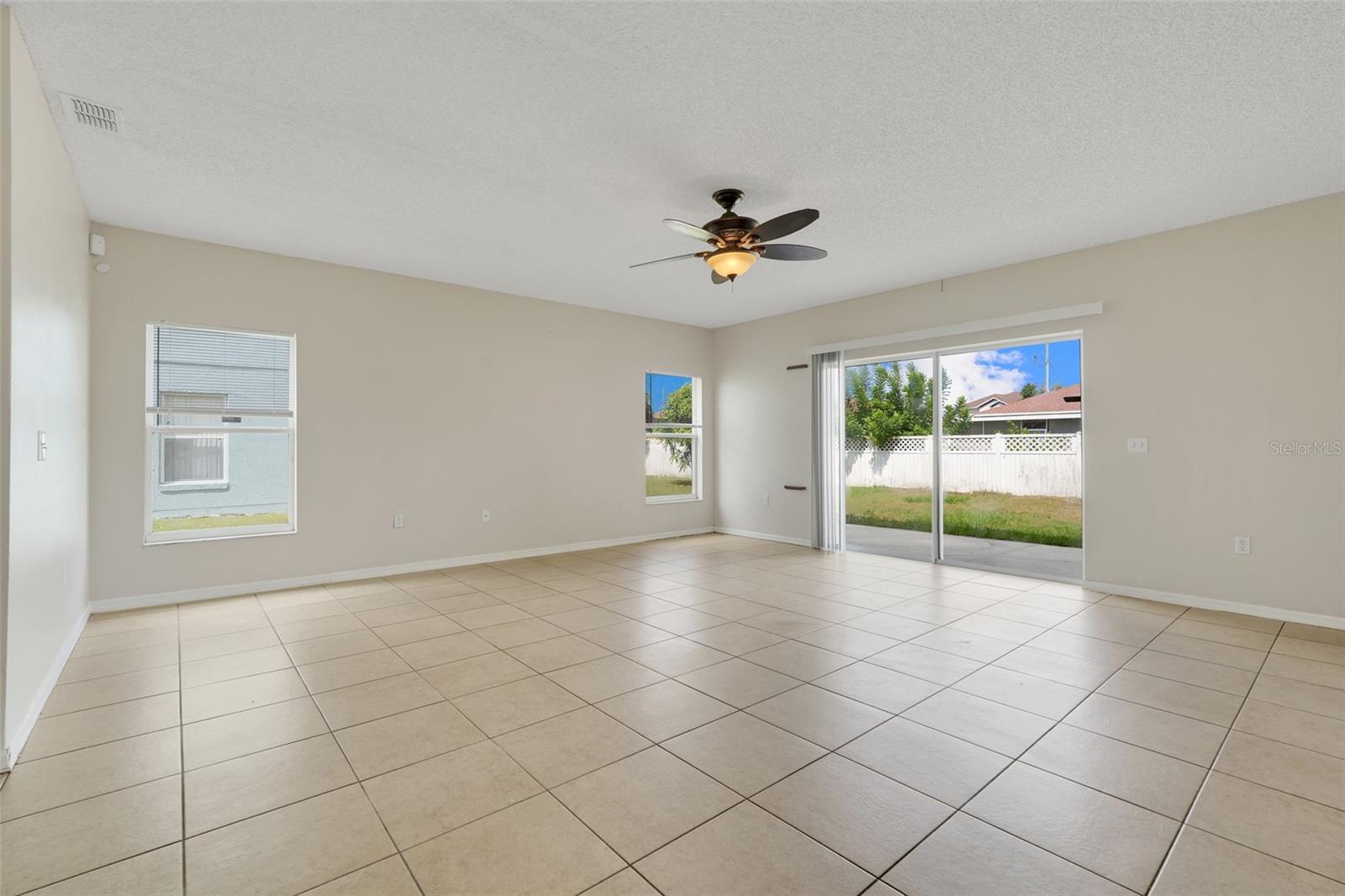 Image 11 of 45 For 312 Aldershot Court