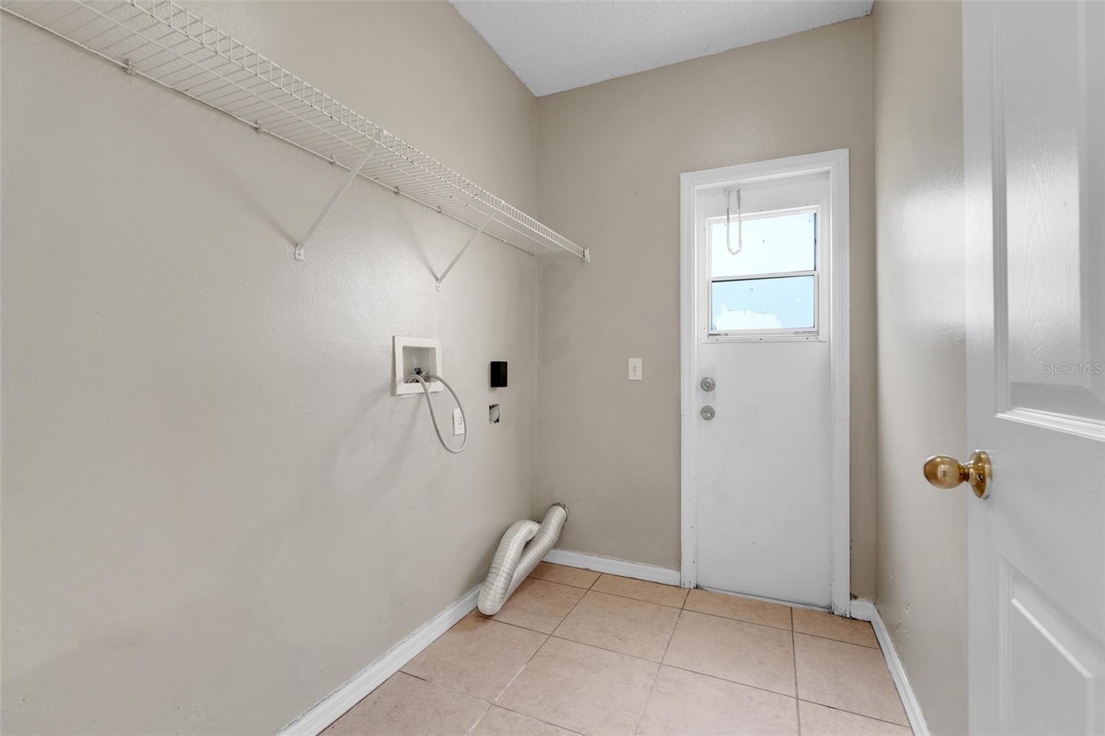 Image 36 of 45 For 312 Aldershot Court
