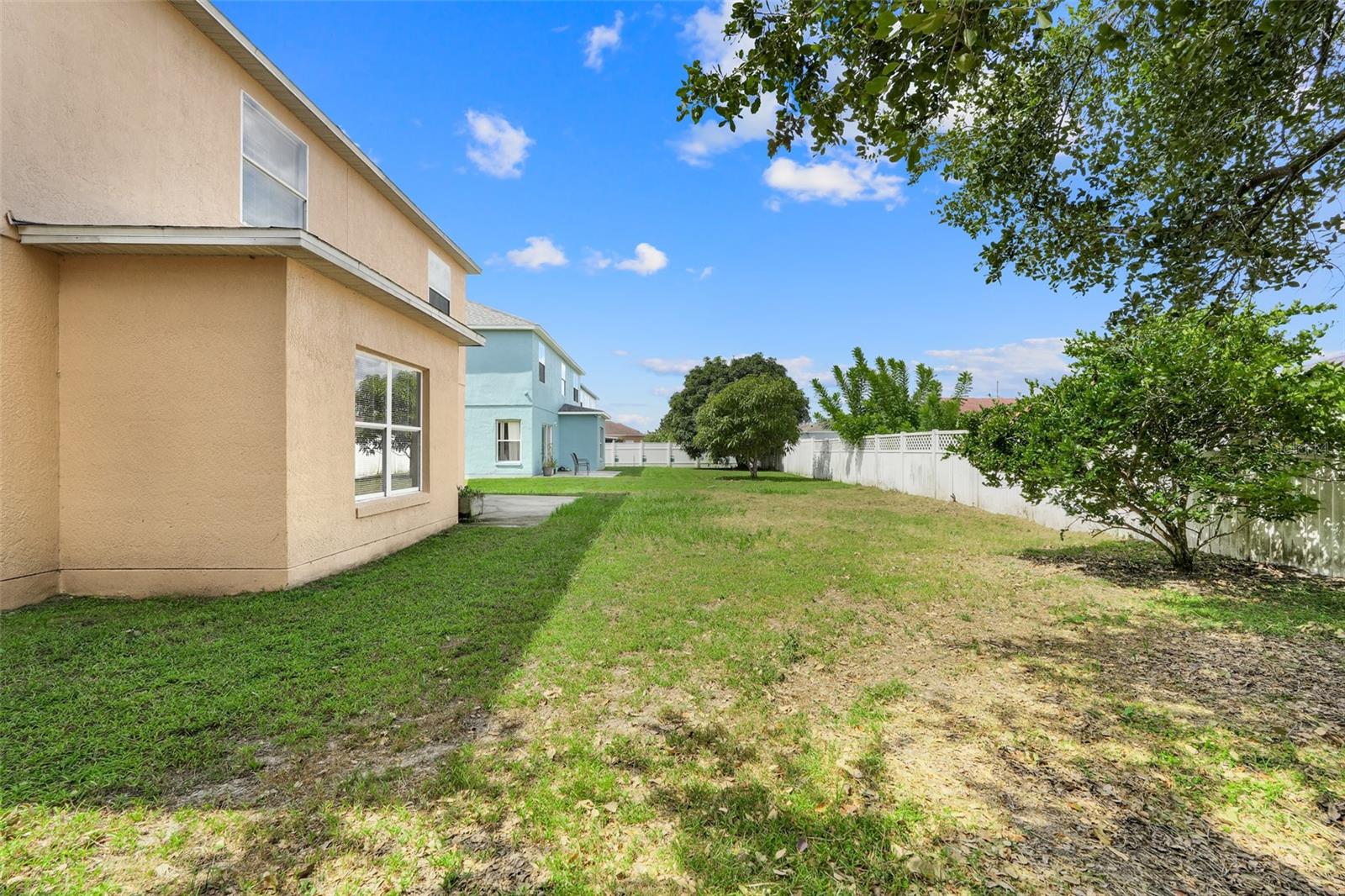 Image 39 of 45 For 312 Aldershot Court