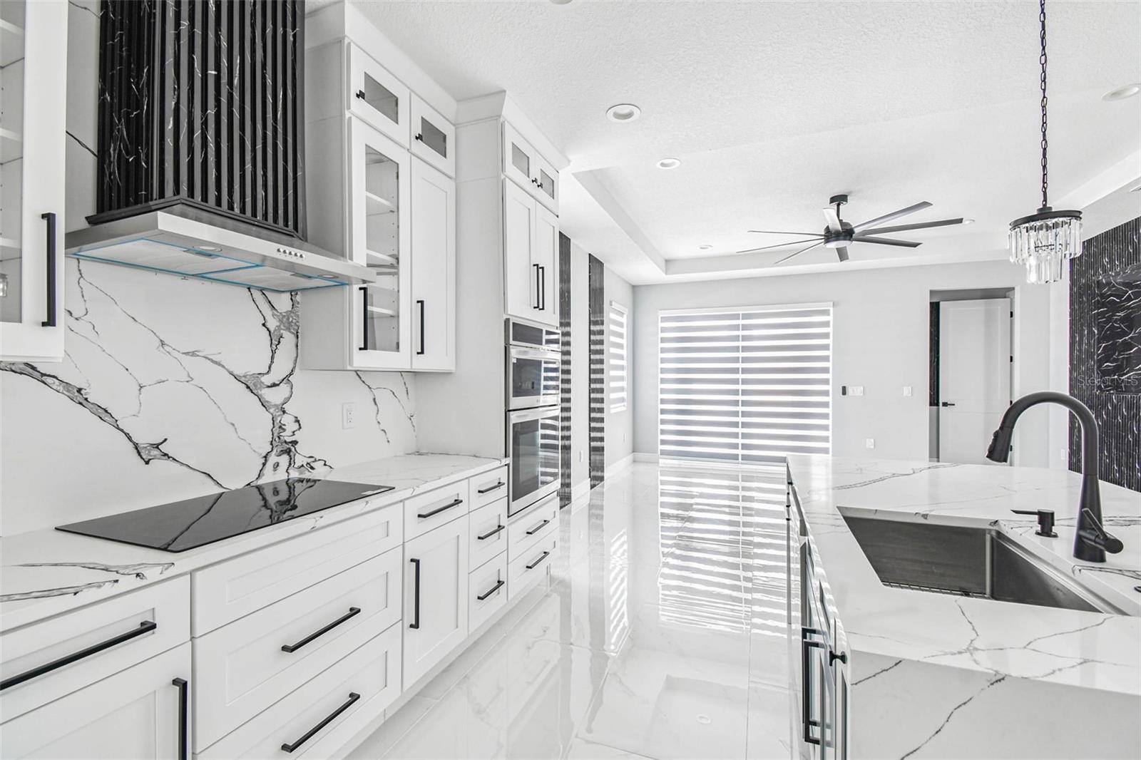 Image 33 of 90 For 14726 Elmont