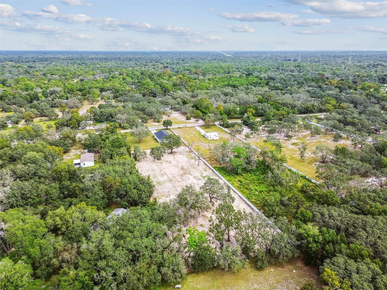 Image 65 of 90 For 14726 Elmont