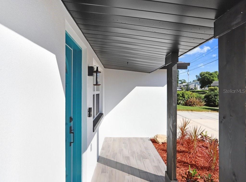 Listing photo id 21 for 1305 Basswood Drive