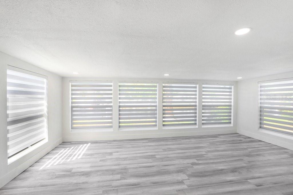 Listing photo id 40 for 1305 Basswood Drive