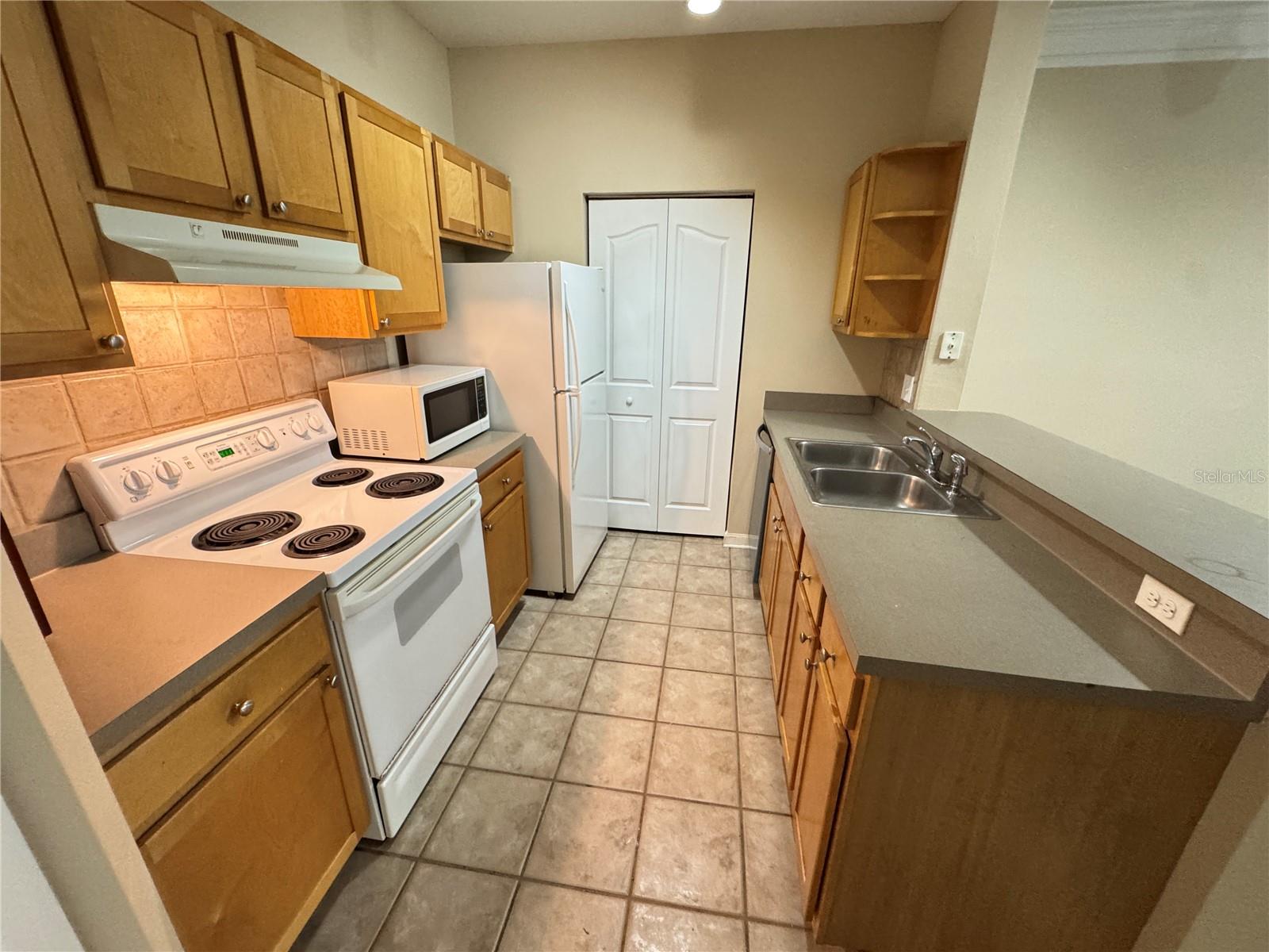 Image 6 of 30 For 4207 Dale Mabry Highway 10107