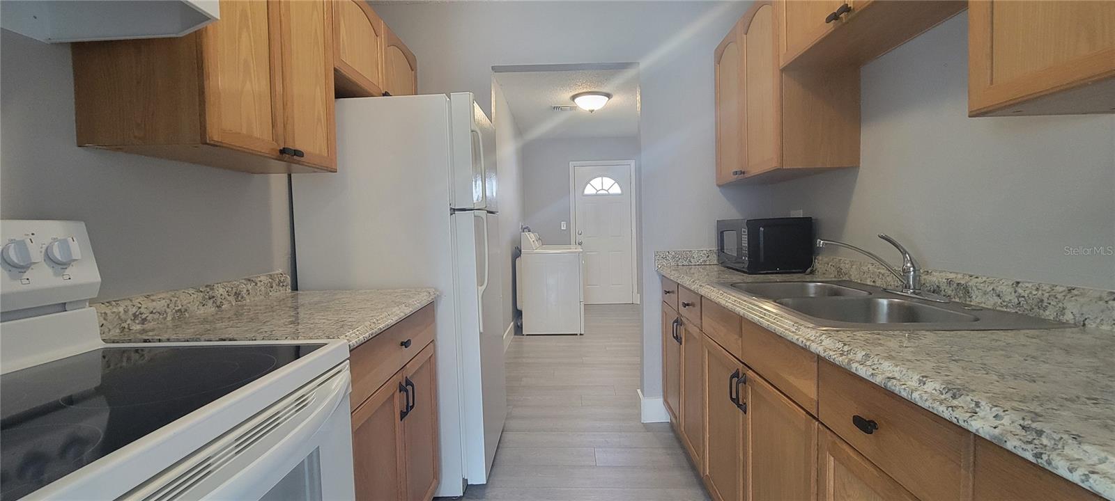 Image 5 of 18 For 6625 West Shore Boulevard B