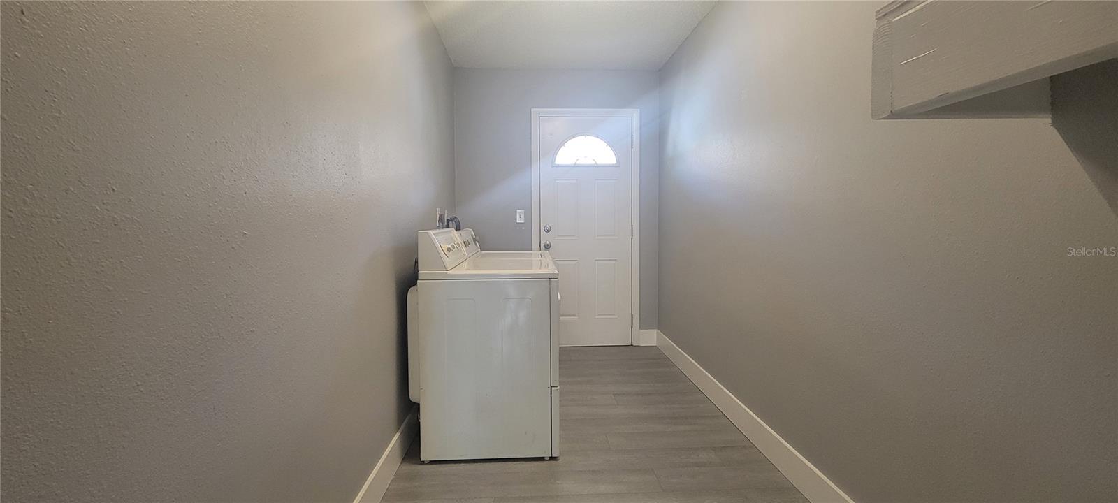 Image 6 of 18 For 6625 West Shore Boulevard B