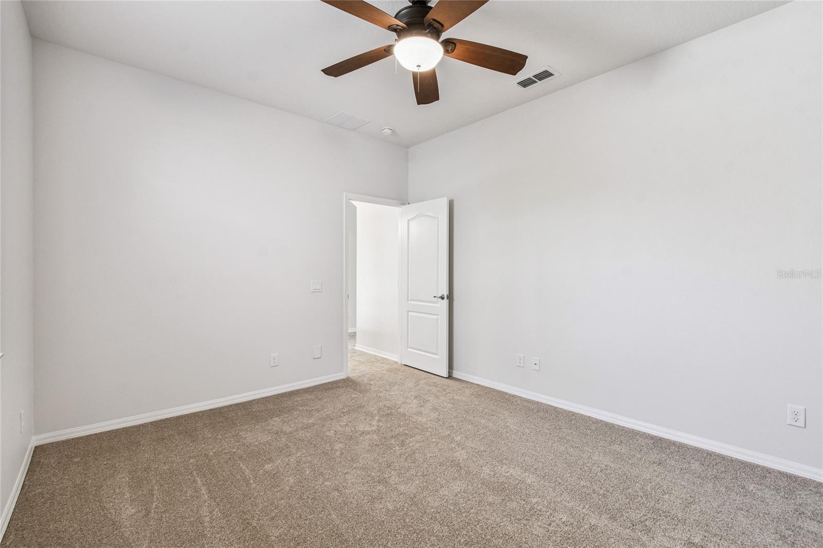 Image 34 of 77 For 19556 Whispering Brook Drive