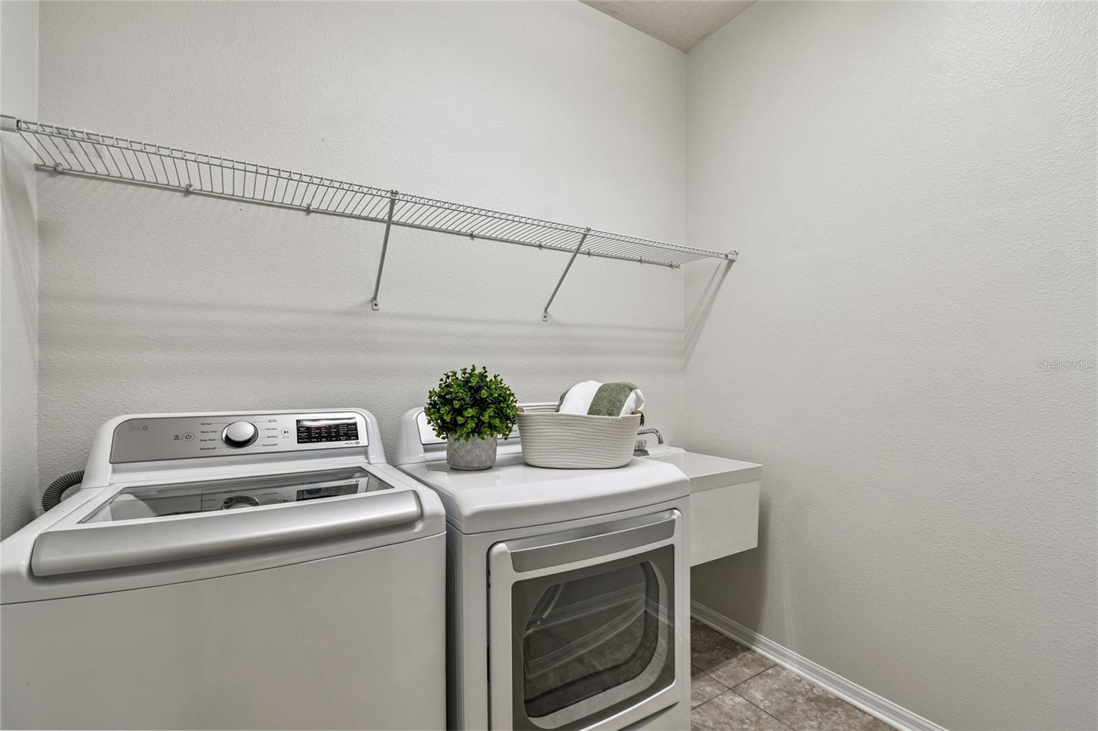 Image 37 of 77 For 19556 Whispering Brook Drive